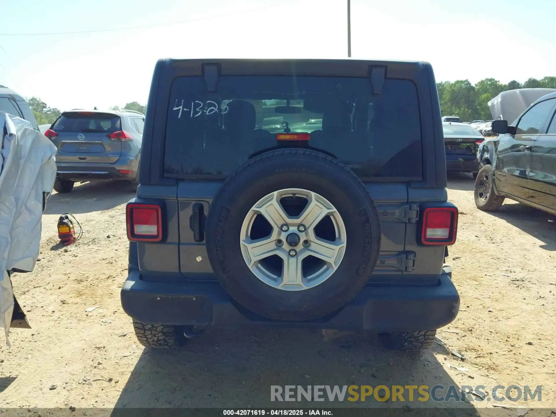 16 Photograph of a damaged car 1C4GJXAN5LW146068 JEEP WRANGLER 2020
