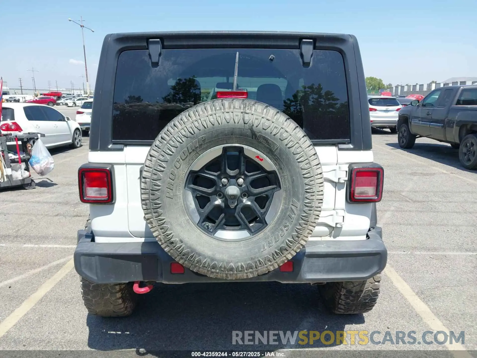16 Photograph of a damaged car 1C4HJXCN4LW196557 JEEP WRANGLER 2020