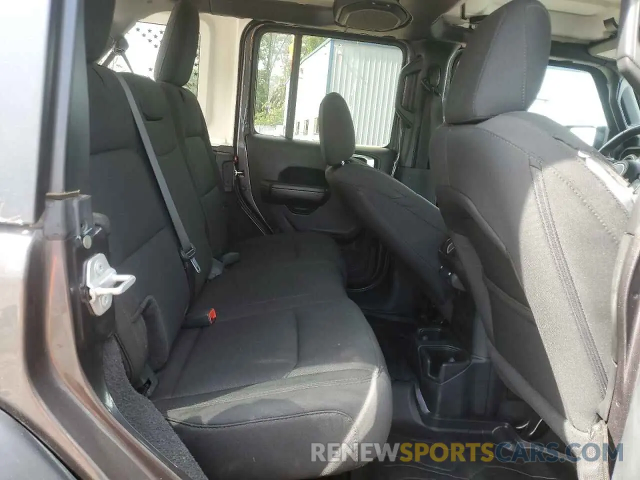 11 Photograph of a damaged car 1C4HJXDG3LW224610 JEEP WRANGLER 2020