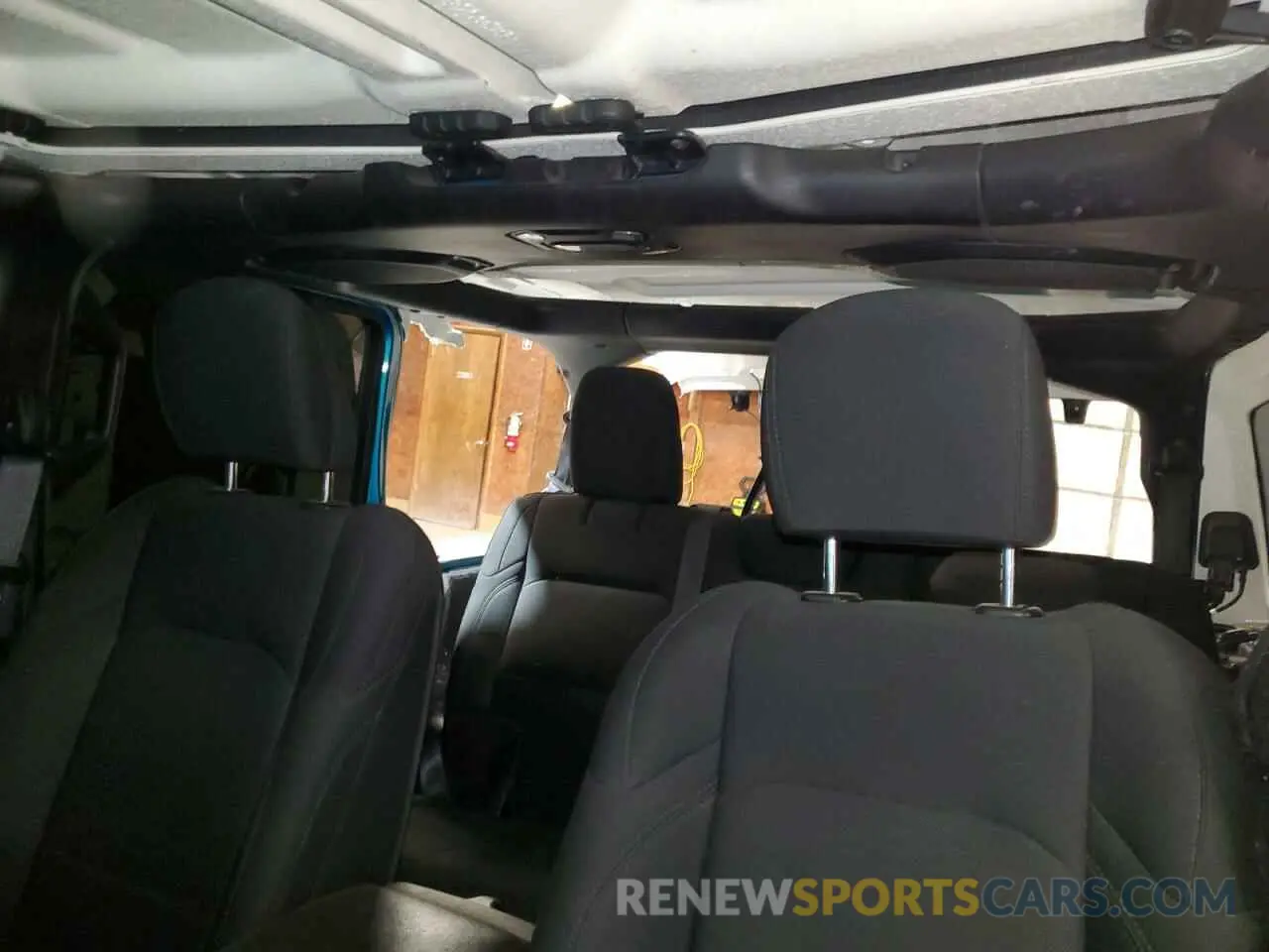 10 Photograph of a damaged car 1C4HJXDG4LW310881 JEEP WRANGLER 2020