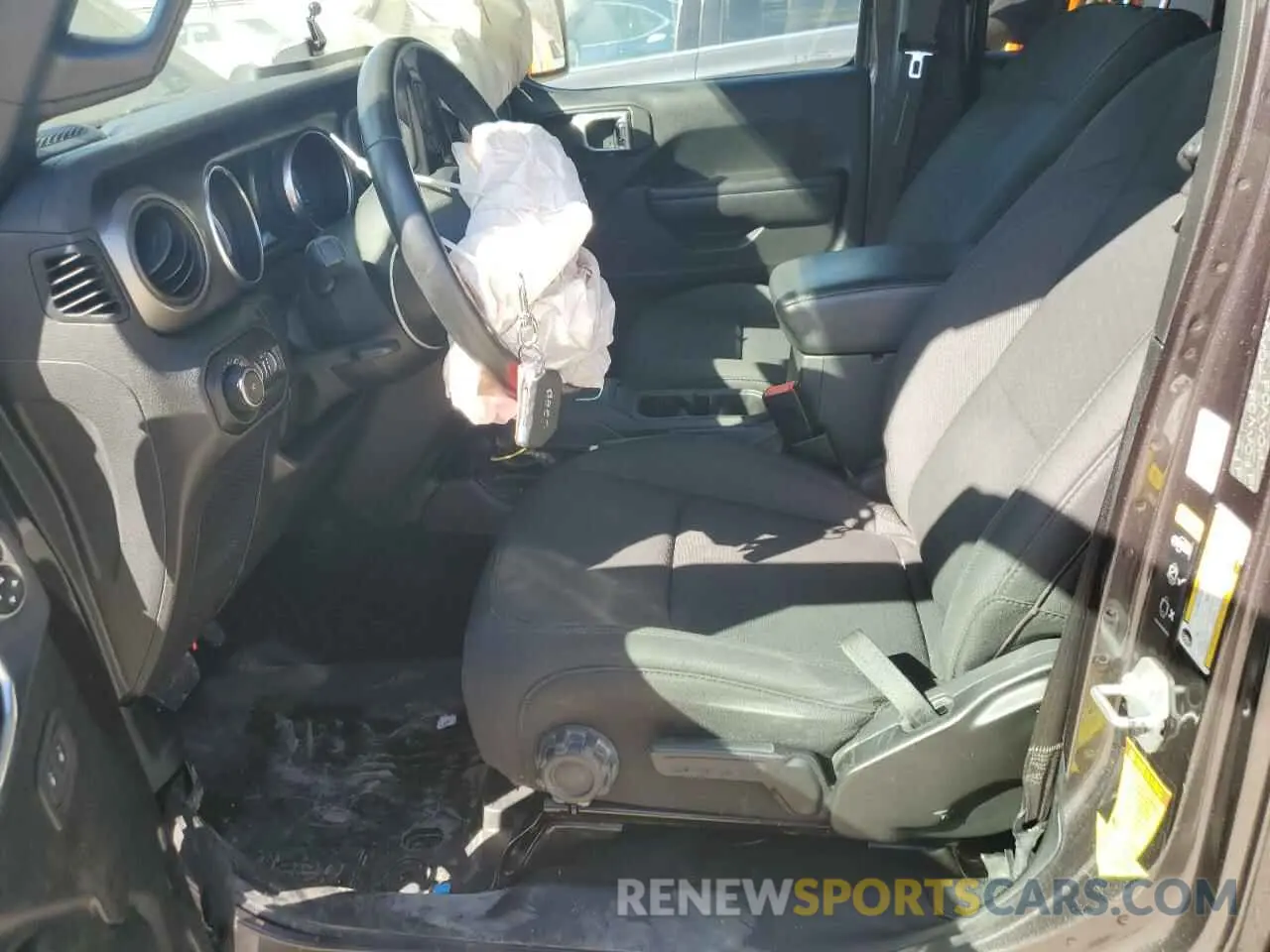 7 Photograph of a damaged car 1C4HJXDN0LW237426 JEEP WRANGLER 2020