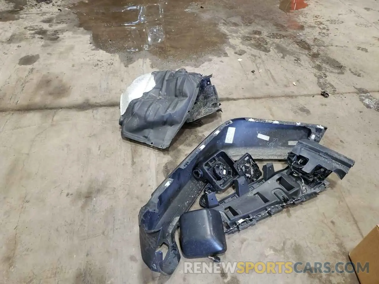 13 Photograph of a damaged car 1C4HJXDN1LW138856 JEEP WRANGLER 2020