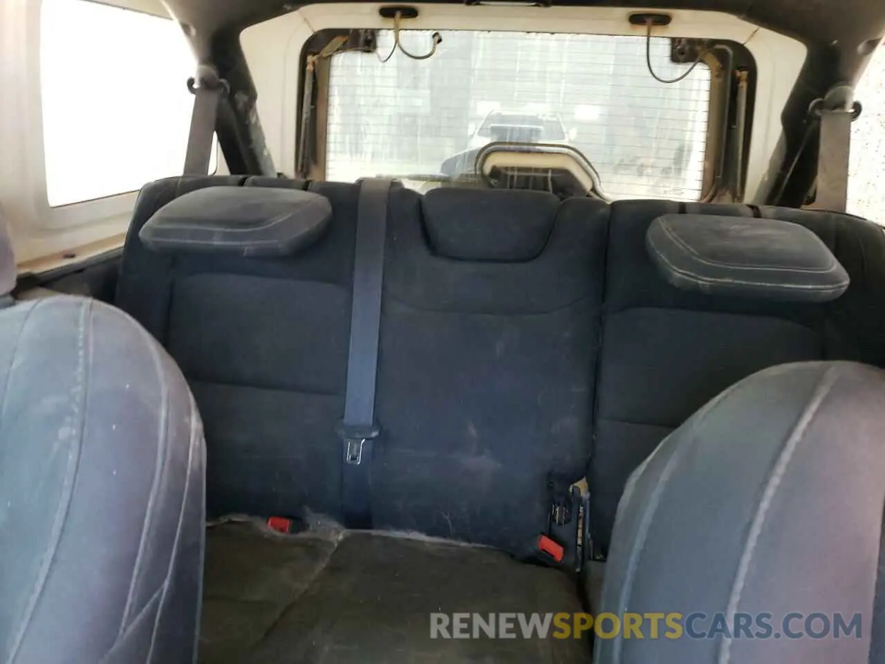 10 Photograph of a damaged car 1C4HJXDN3LW181580 JEEP WRANGLER 2020