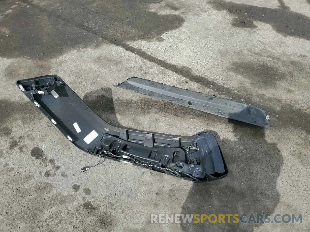 13 Photograph of a damaged car 1C4HJXDN5LW128315 JEEP WRANGLER 2020