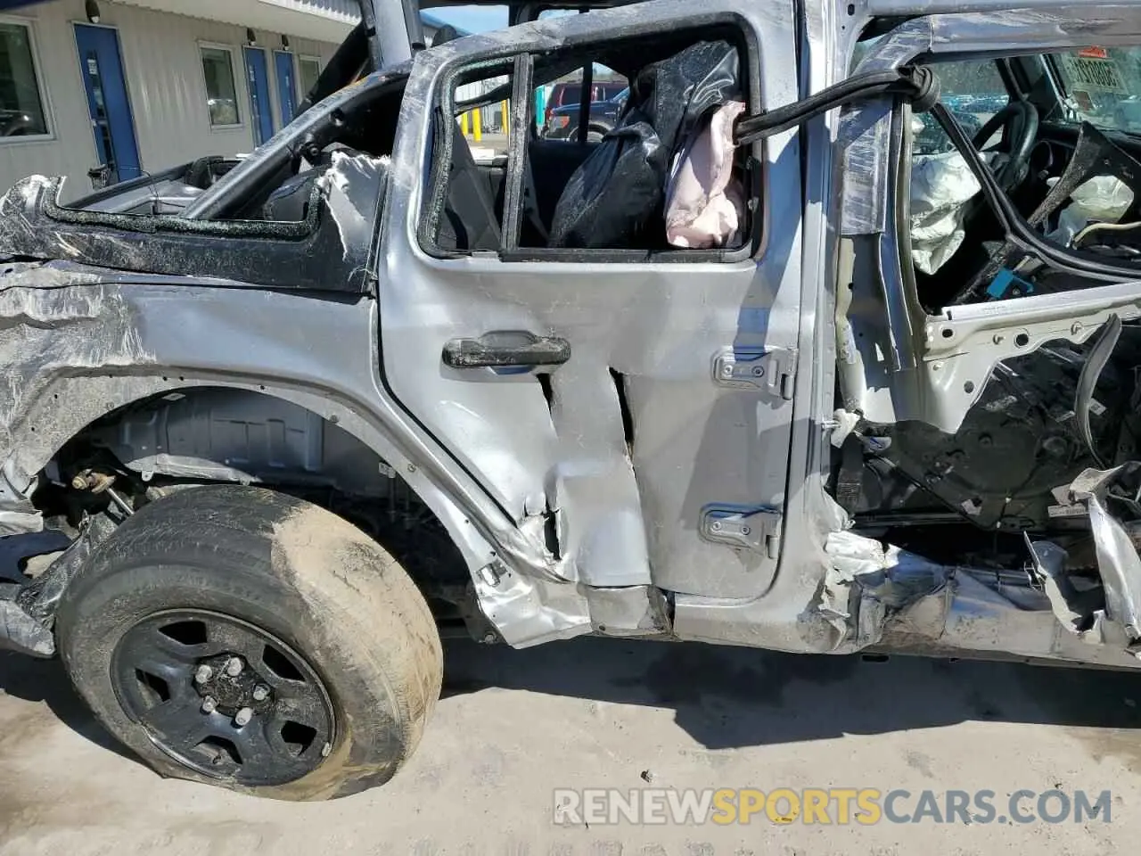 11 Photograph of a damaged car 1C4HJXDN9LW155470 JEEP WRANGLER 2020