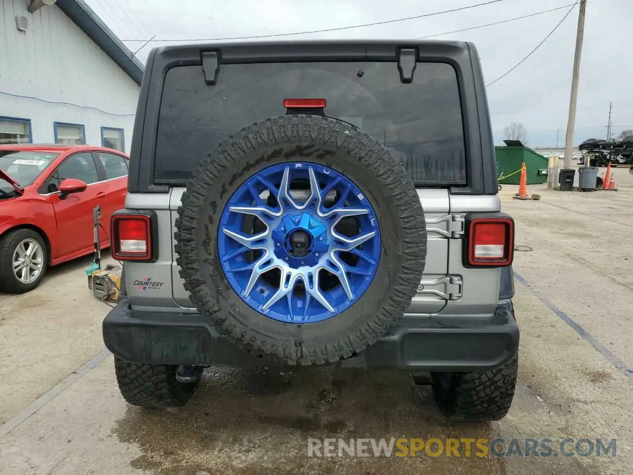 6 Photograph of a damaged car 1C4HJXDN9LW220365 JEEP WRANGLER 2020