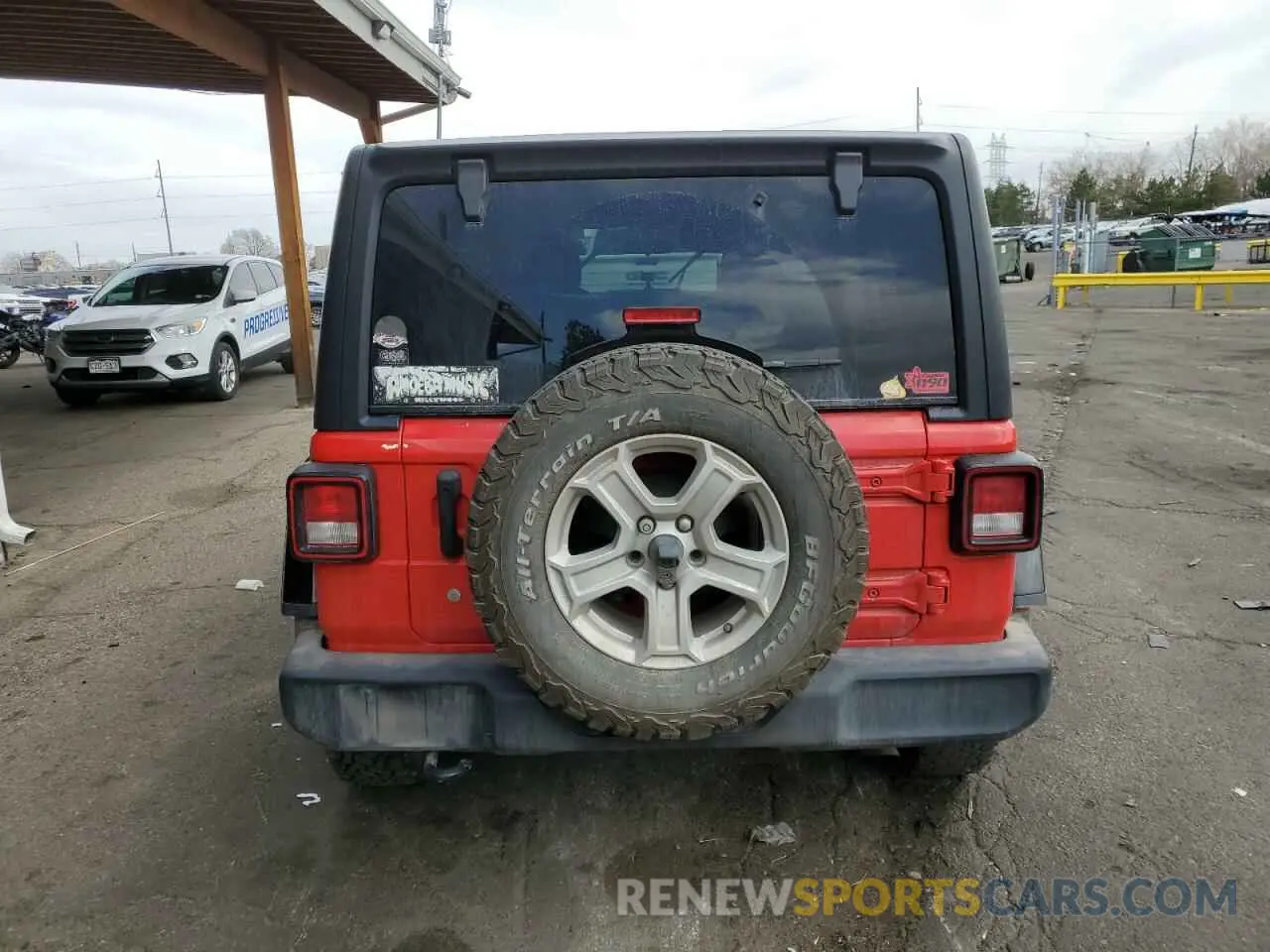 6 Photograph of a damaged car 1C4HJXDNXLW160354 JEEP WRANGLER 2020