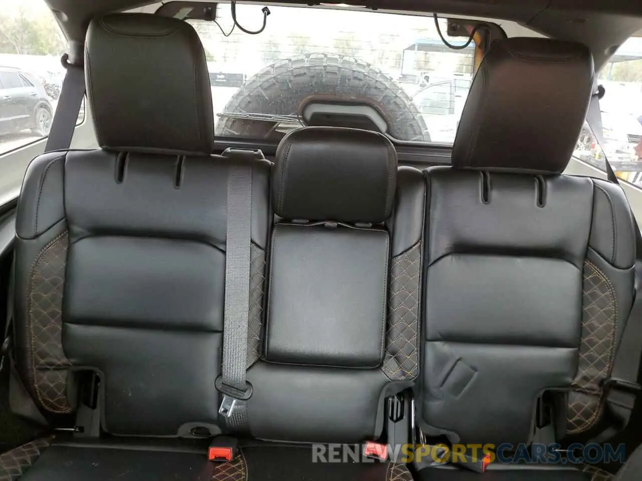 10 Photograph of a damaged car 1C4HJXEM3LW325375 JEEP WRANGLER 2020