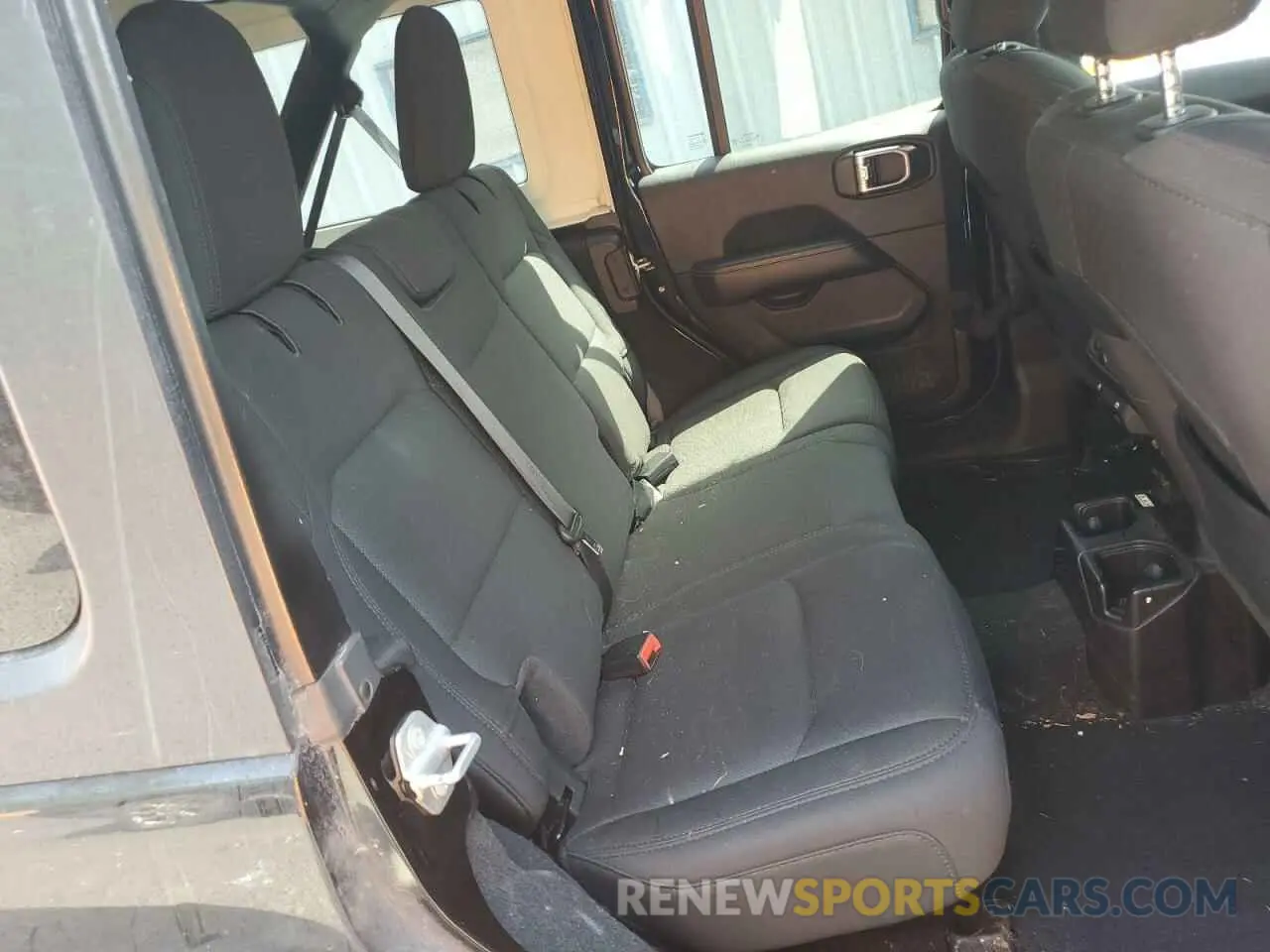 10 Photograph of a damaged car 1C4HJXEN0LW213643 JEEP WRANGLER 2020
