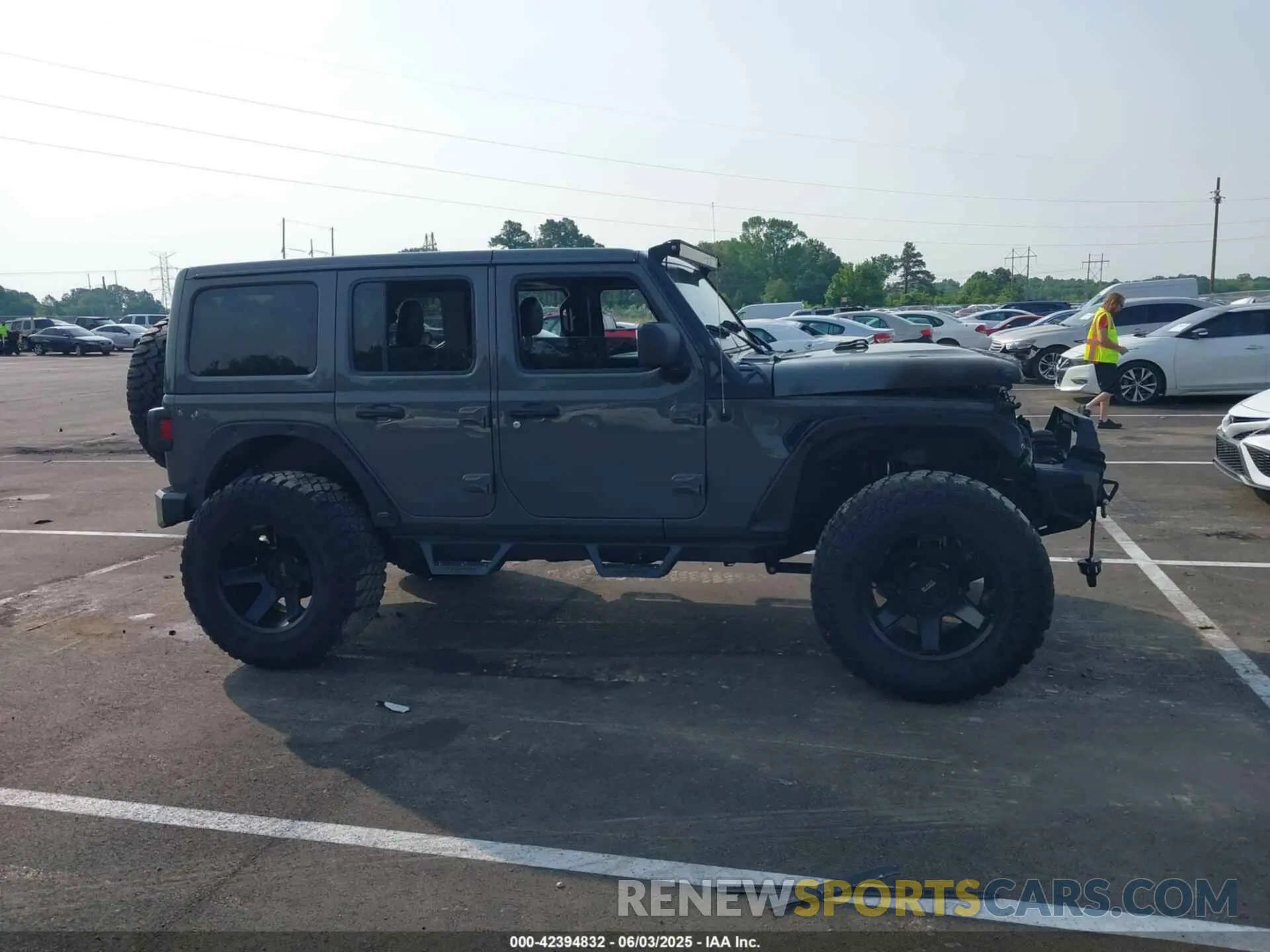 12 Photograph of a damaged car 1C4HJXEN1LW220956 JEEP WRANGLER 2020