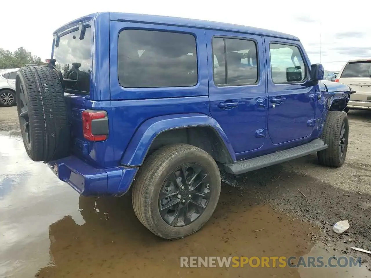 3 Photograph of a damaged car 1C4HJXEN2LW328874 JEEP WRANGLER 2020