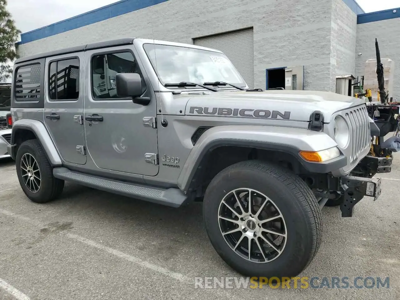 4 Photograph of a damaged car 1C4HJXEN3LW240240 JEEP WRANGLER 2020