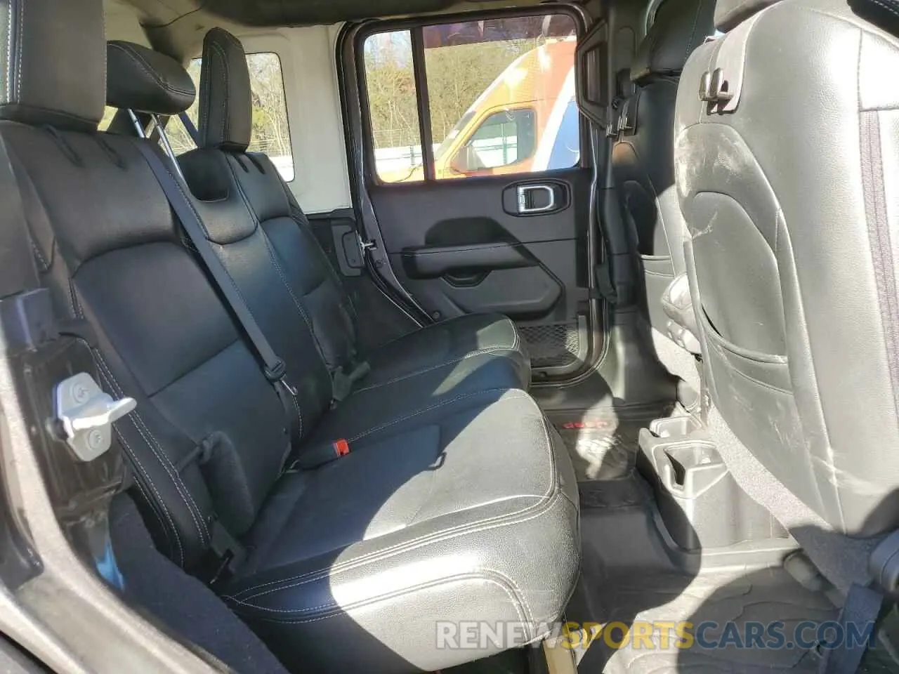 10 Photograph of a damaged car 1C4HJXEN4LW152779 JEEP WRANGLER 2020