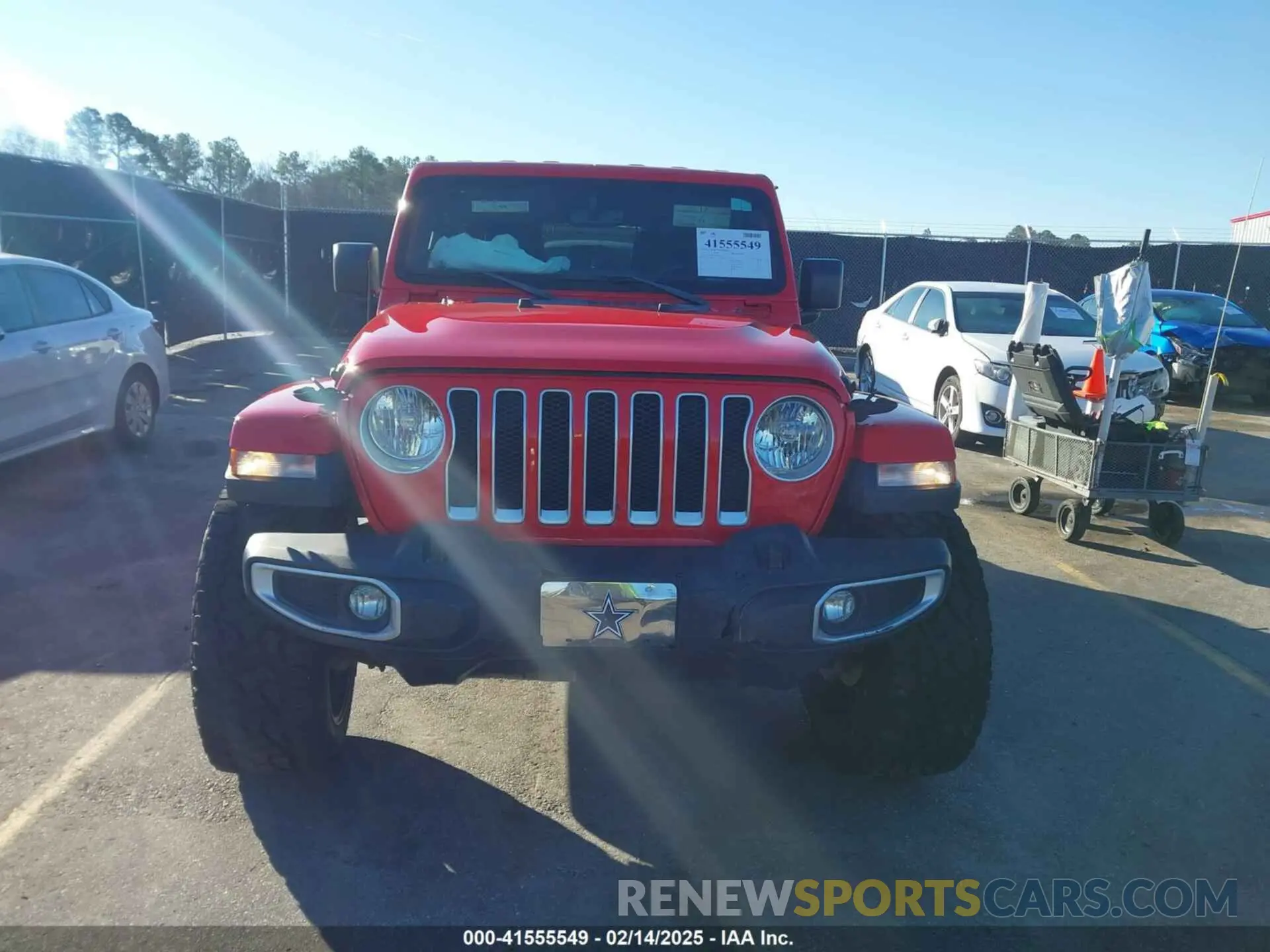 12 Photograph of a damaged car 1C4HJXEN5LW231247 JEEP WRANGLER 2020
