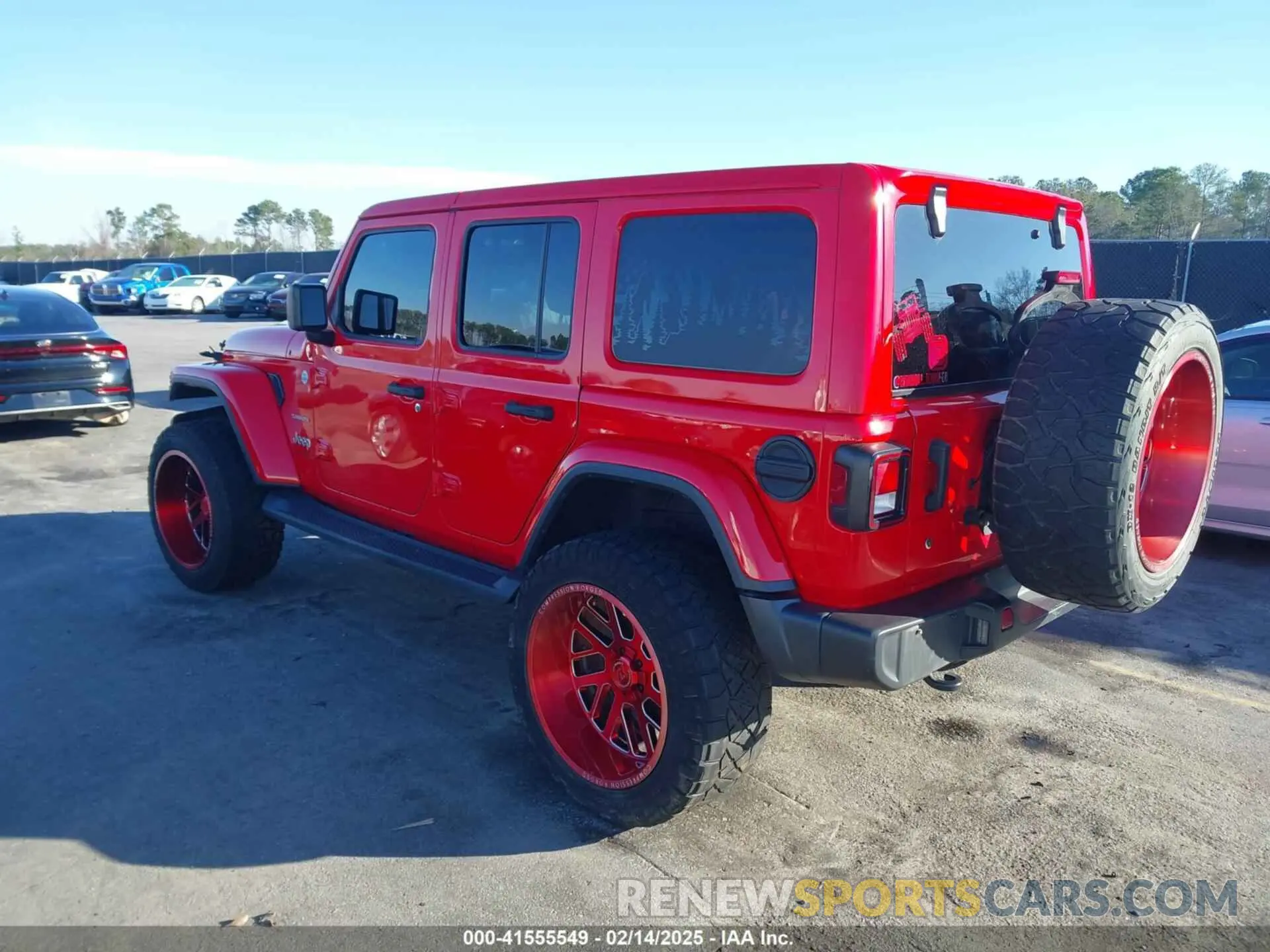 3 Photograph of a damaged car 1C4HJXEN5LW231247 JEEP WRANGLER 2020