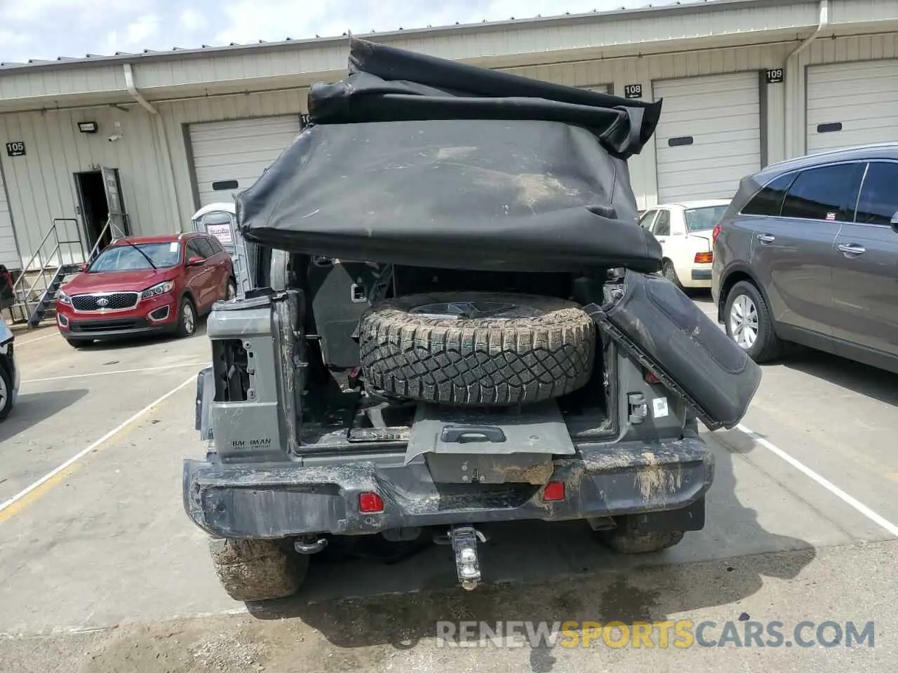 6 Photograph of a damaged car 1C4HJXEN7LW278585 JEEP WRANGLER 2020