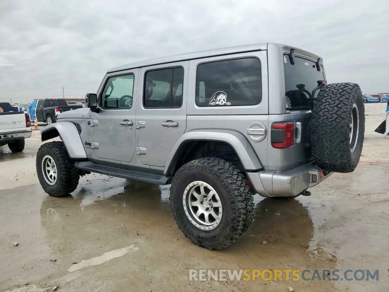 2 Photograph of a damaged car 1C4HJXEN8LW319774 JEEP WRANGLER 2020