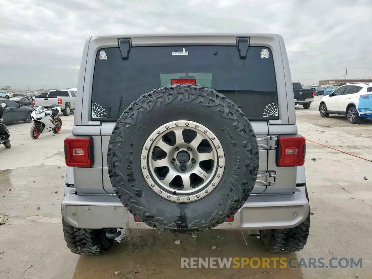 6 Photograph of a damaged car 1C4HJXEN8LW319774 JEEP WRANGLER 2020
