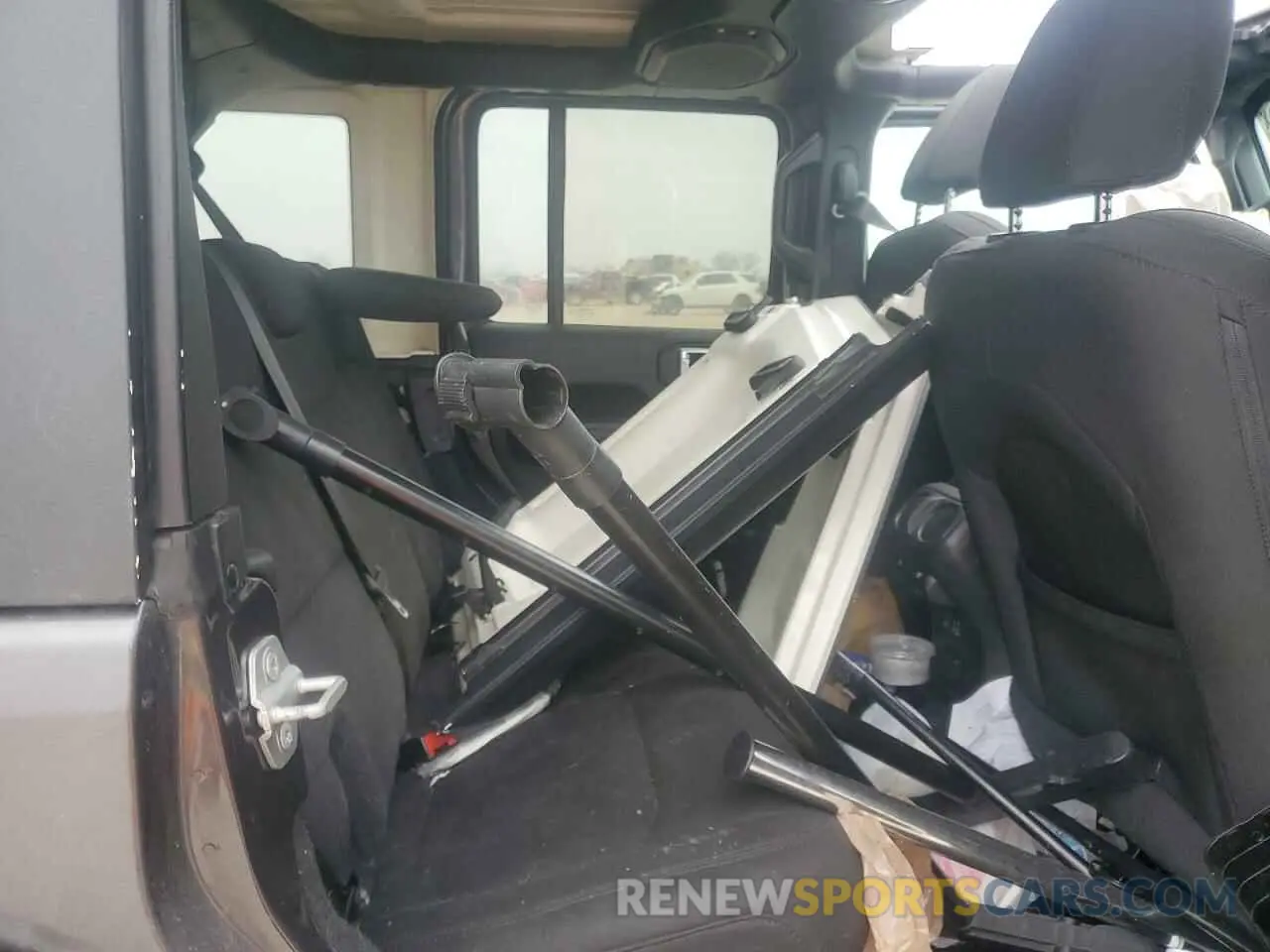10 Photograph of a damaged car 1C4HJXENXLW148140 JEEP WRANGLER 2020