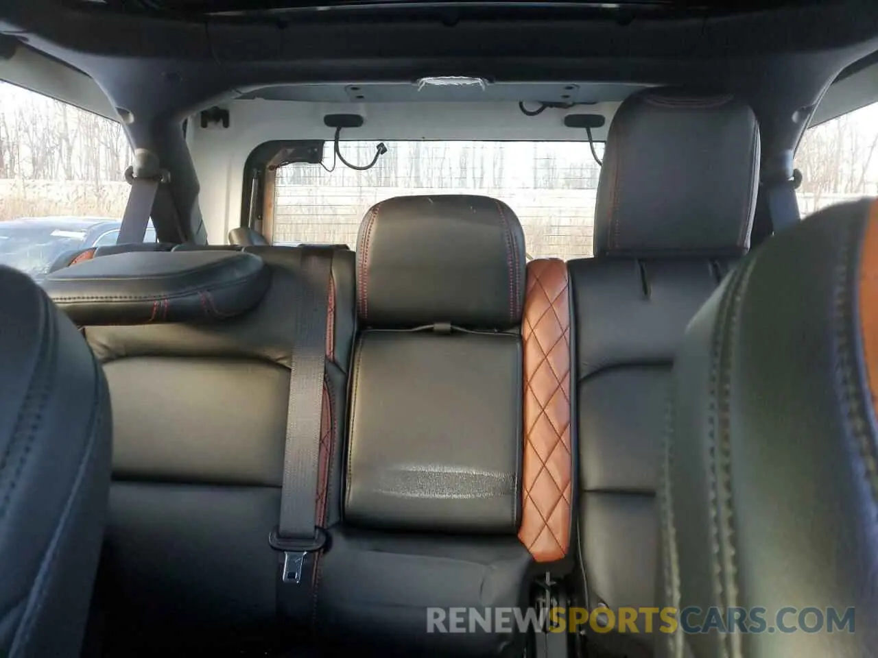 10 Photograph of a damaged car 1C4HJXFN1LW222074 JEEP WRANGLER 2020