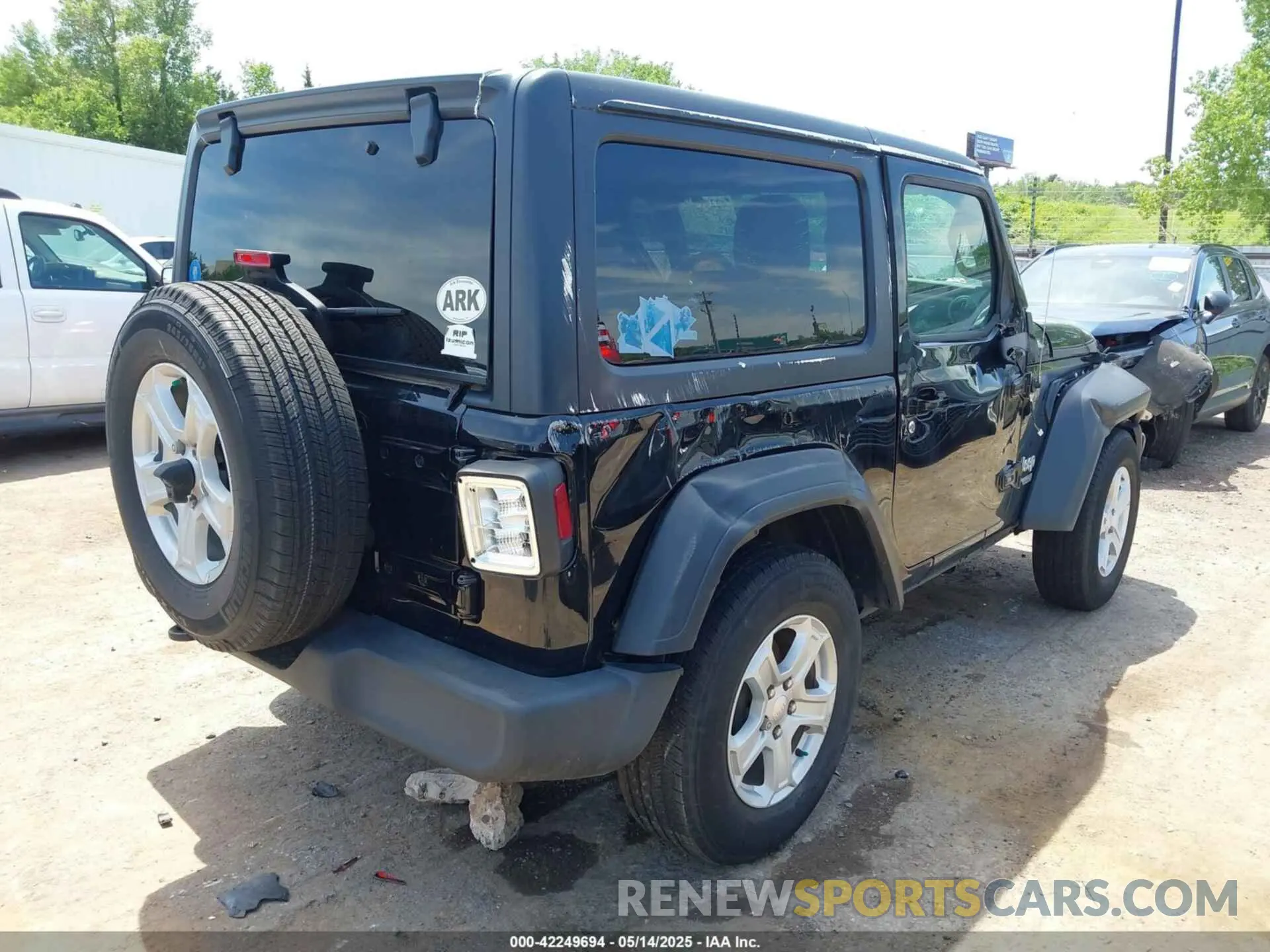 4 Photograph of a damaged car 1C4GJXAN0MW520572 JEEP WRANGLER 2021