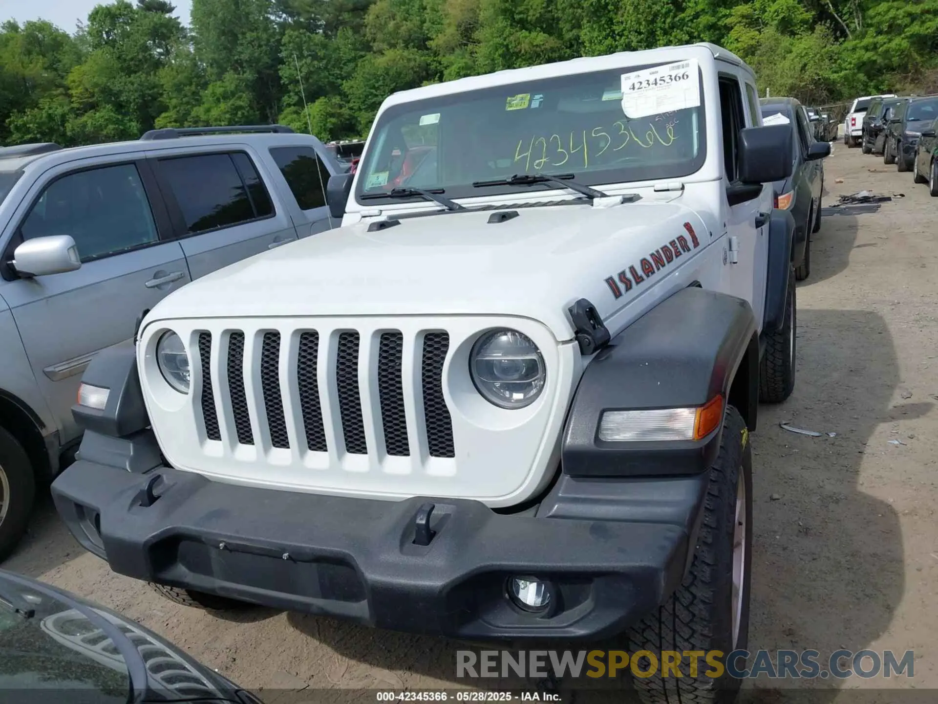 13 Photograph of a damaged car 1C4GJXAN7MW558395 JEEP WRANGLER 2021