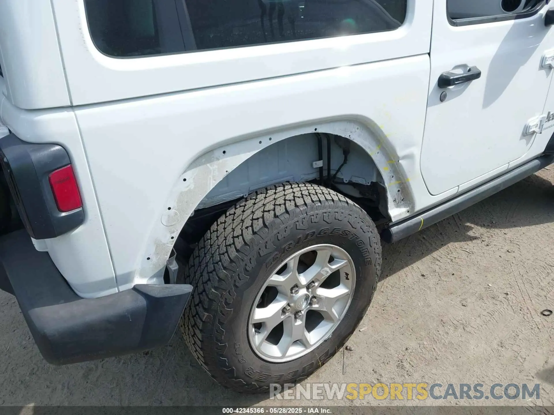 6 Photograph of a damaged car 1C4GJXAN7MW558395 JEEP WRANGLER 2021