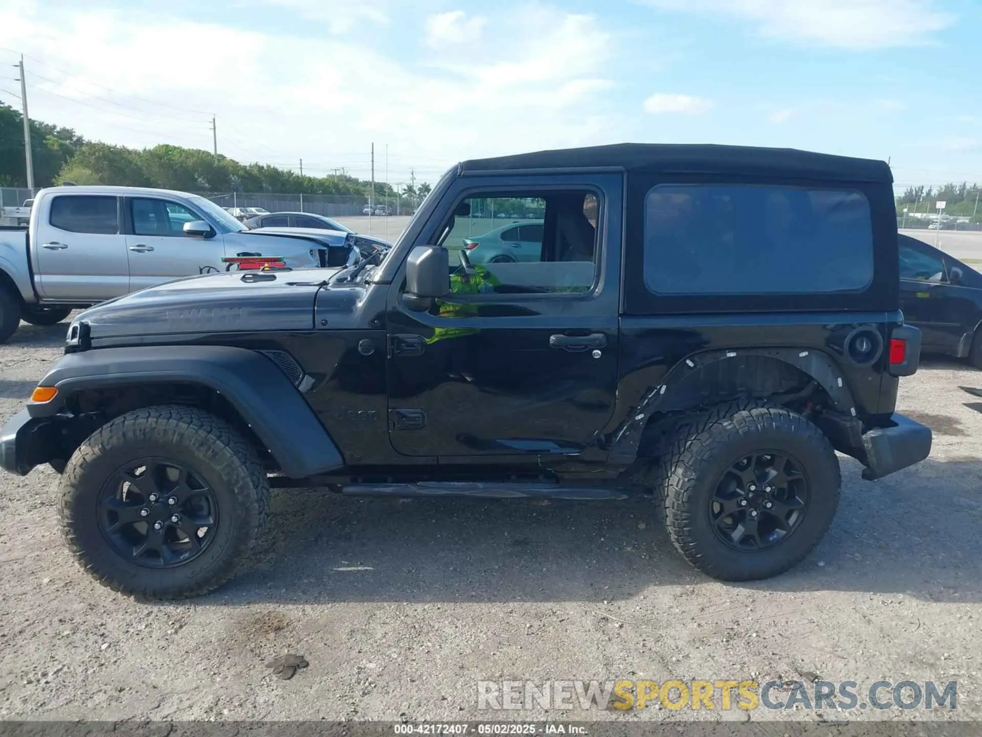 14 Photograph of a damaged car 1C4GJXAN7MW796019 JEEP WRANGLER 2021