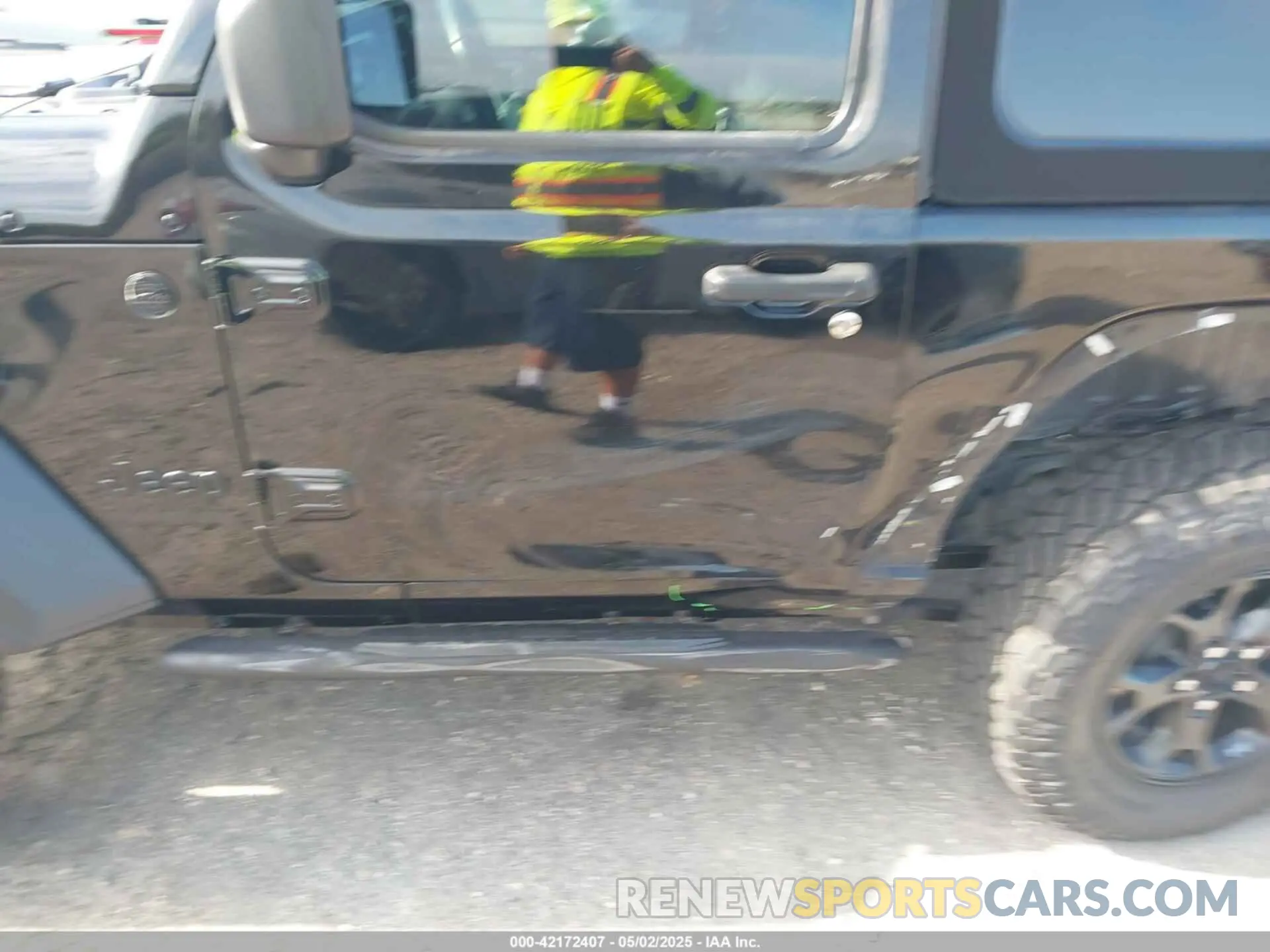19 Photograph of a damaged car 1C4GJXAN7MW796019 JEEP WRANGLER 2021