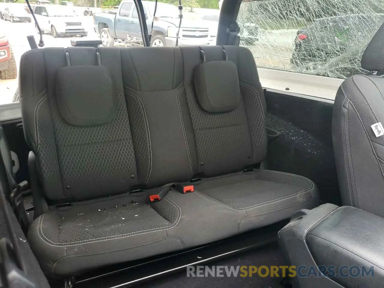10 Photograph of a damaged car 1C4HJXAG3MW763511 JEEP WRANGLER 2021