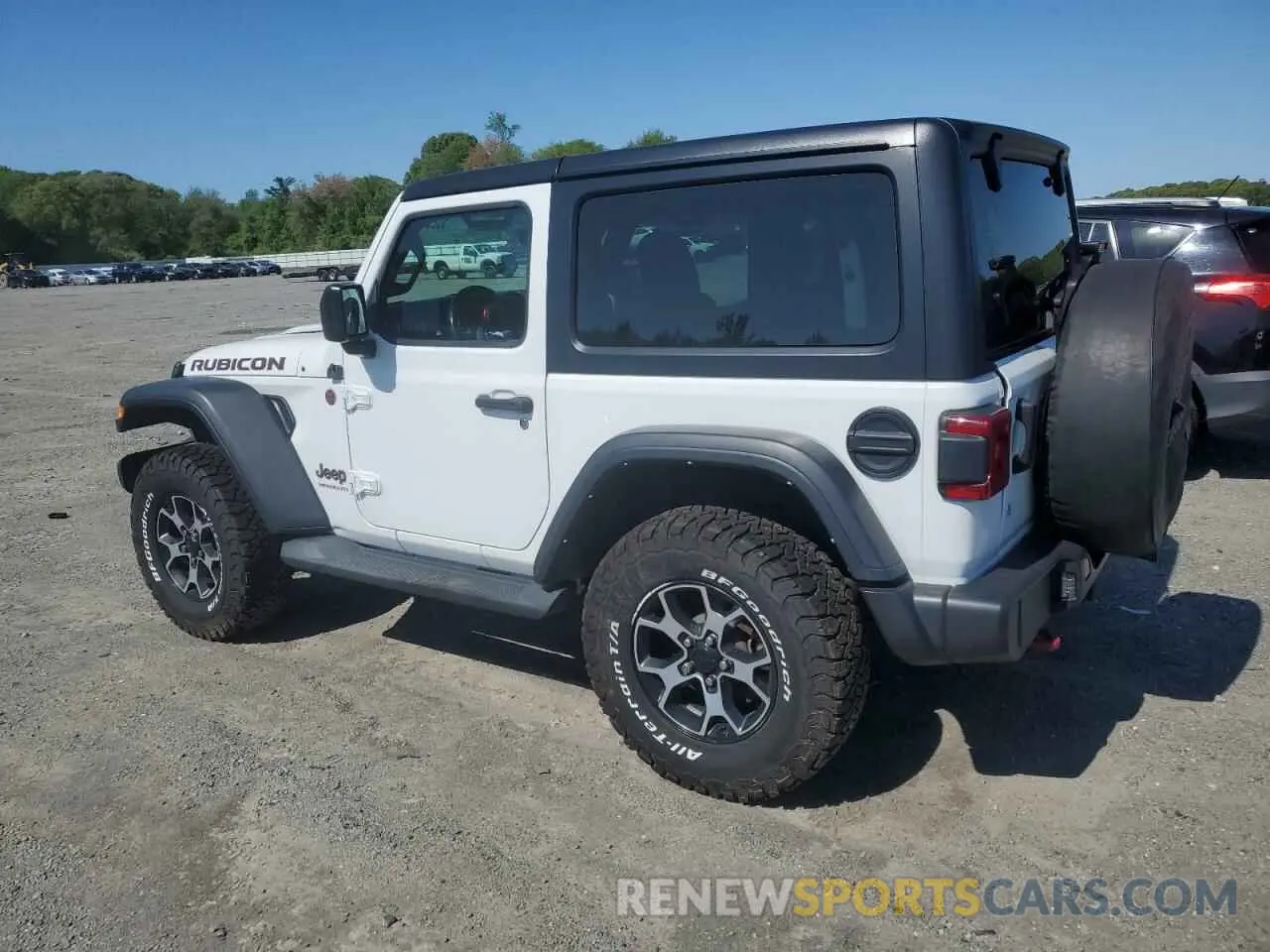 2 Photograph of a damaged car 1C4HJXCG2MW660738 JEEP WRANGLER 2021