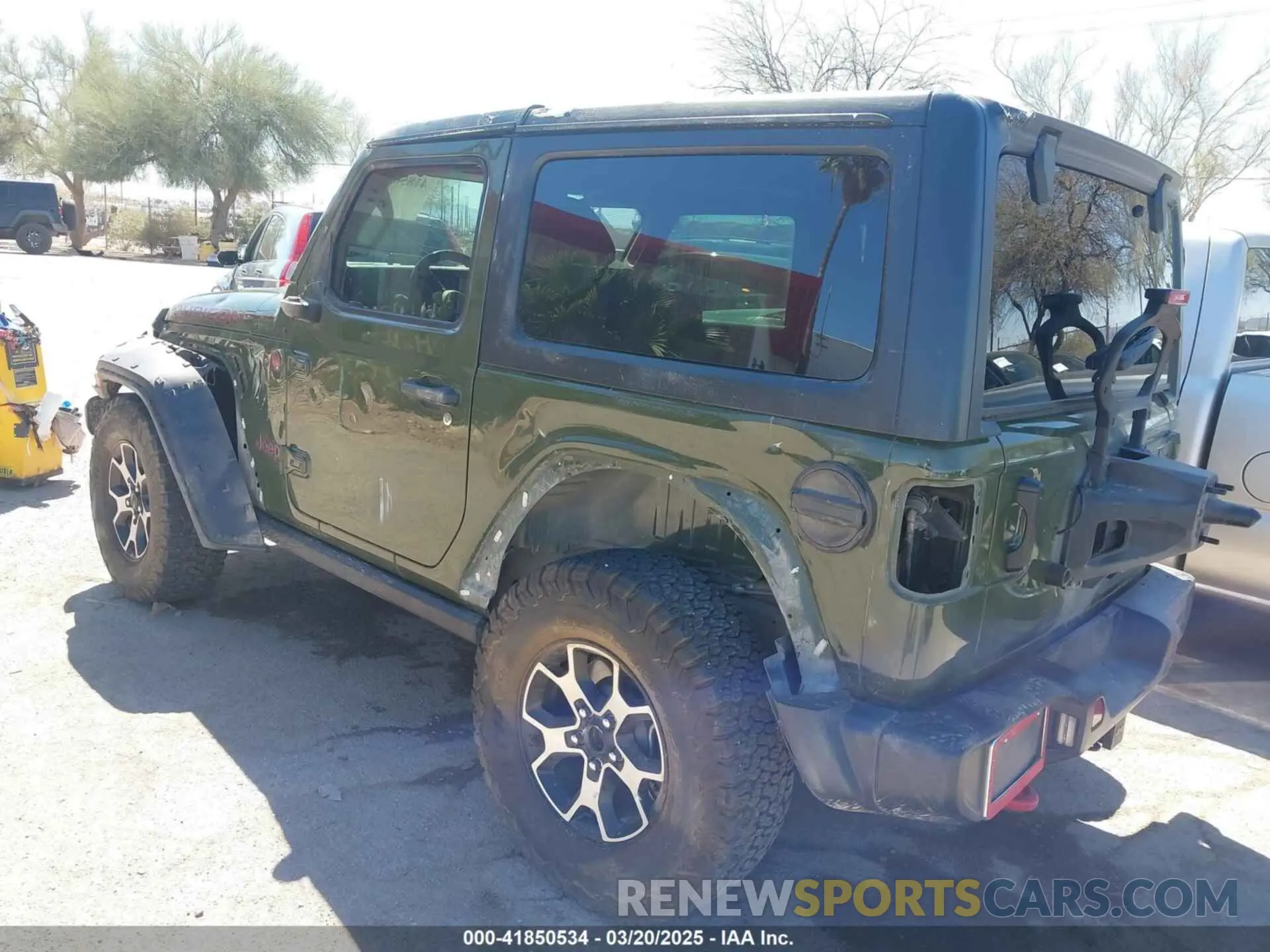 3 Photograph of a damaged car 1C4HJXCG3MW526112 JEEP WRANGLER 2021