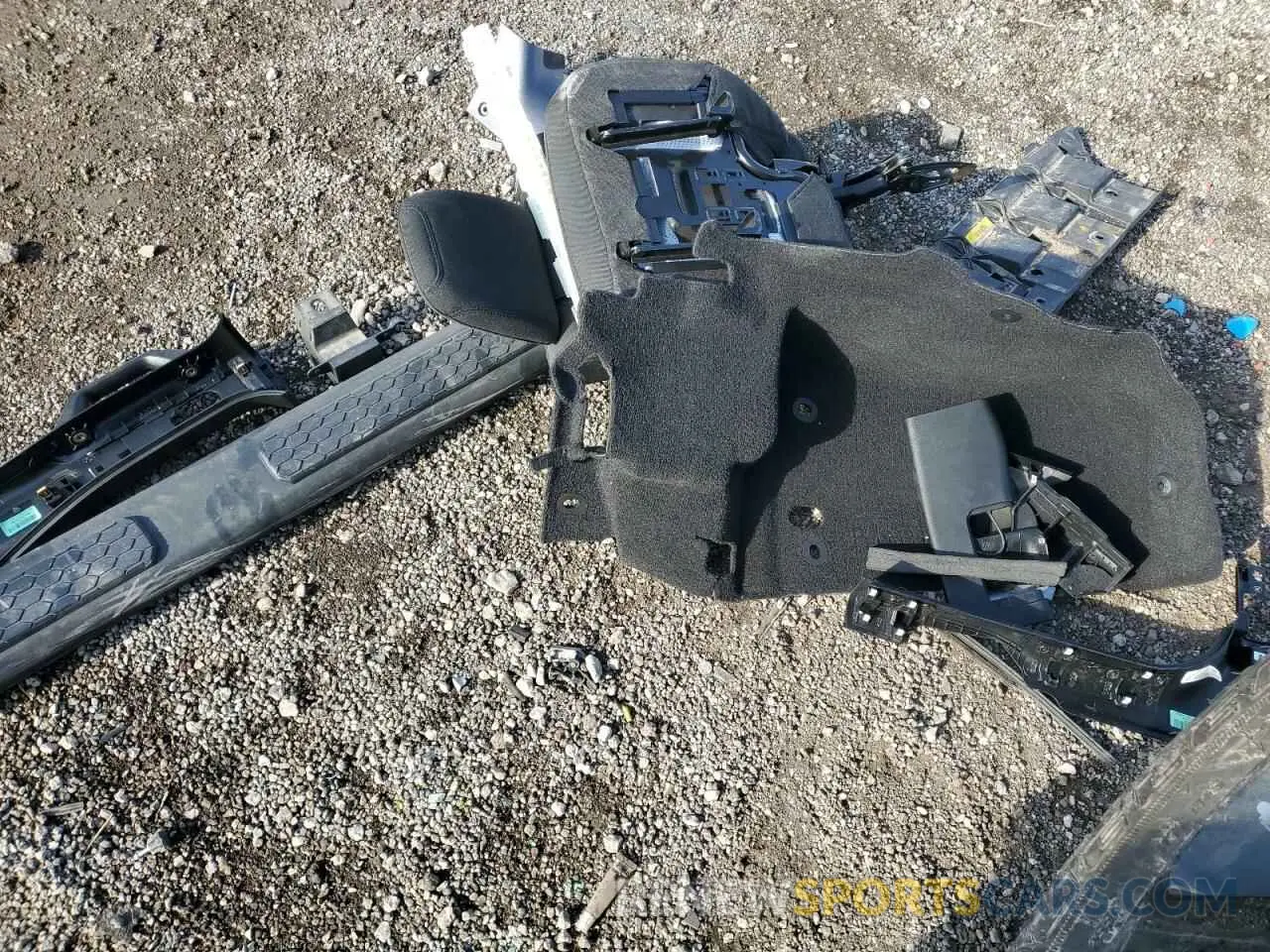 13 Photograph of a damaged car 1C4HJXDG0MW521769 JEEP WRANGLER 2021