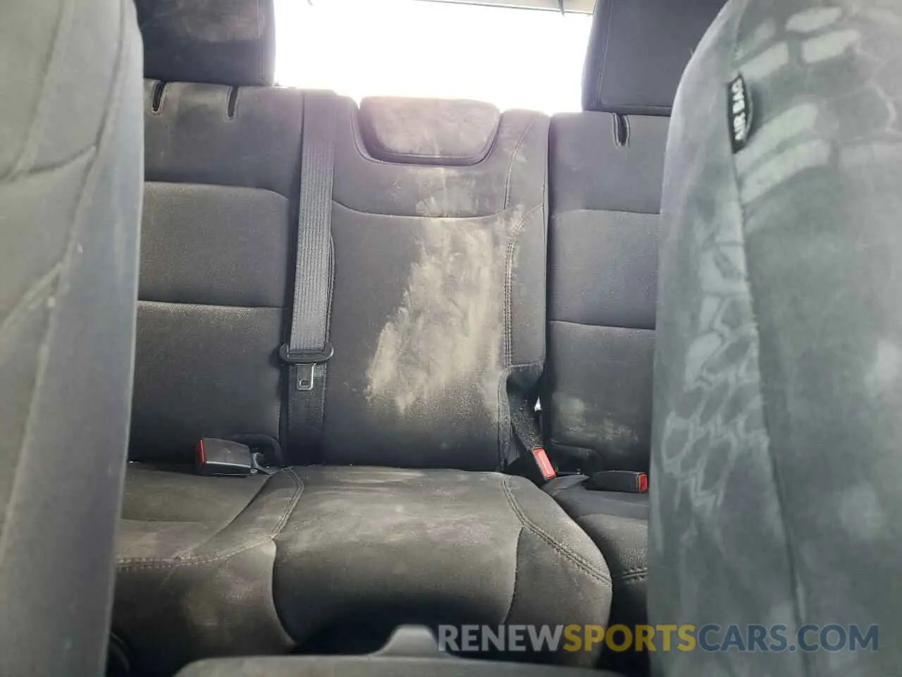 10 Photograph of a damaged car 1C4HJXDG2MW712223 JEEP WRANGLER 2021
