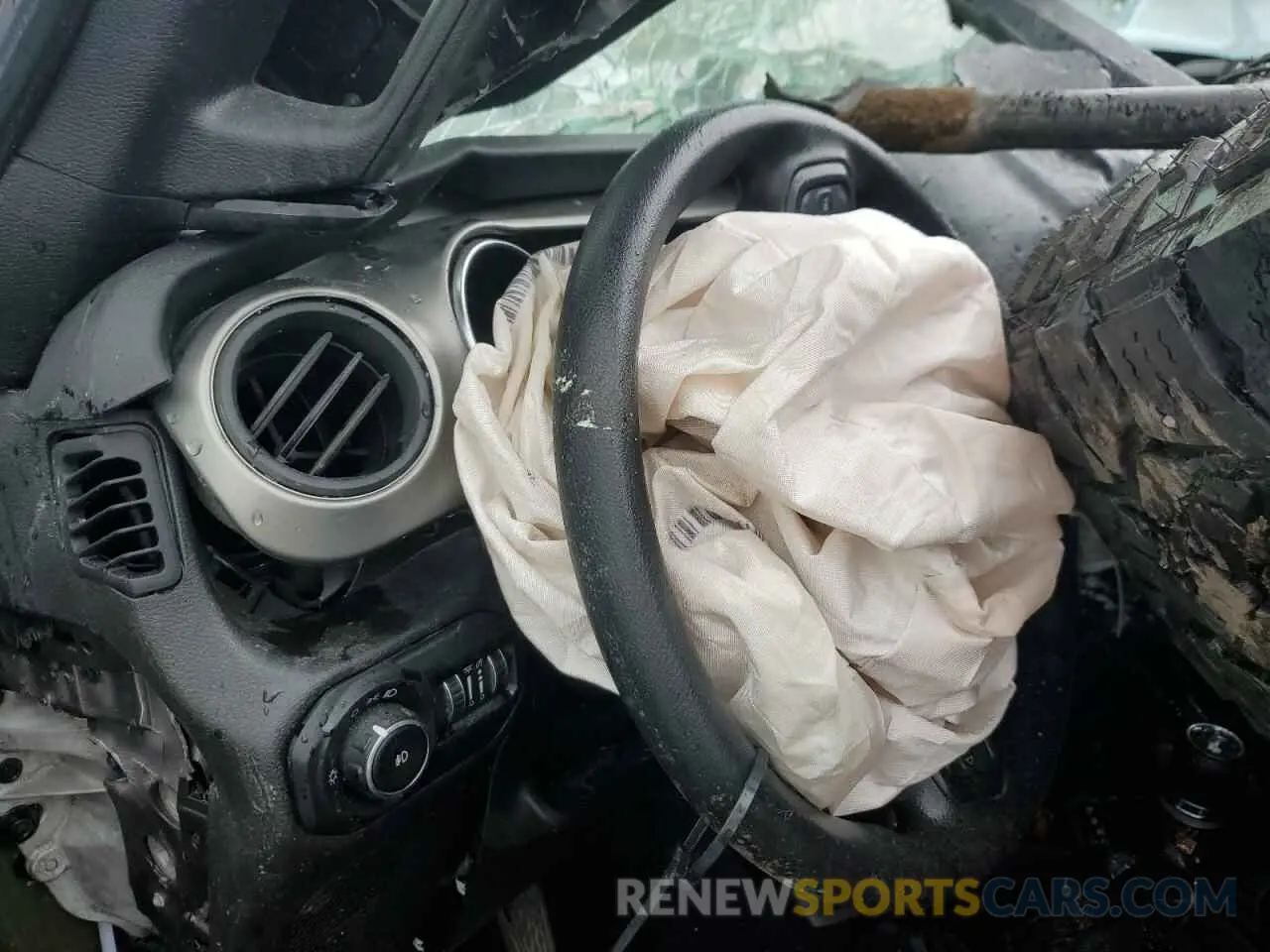 9 Photograph of a damaged car 1C4HJXDG4MW666703 JEEP WRANGLER 2021