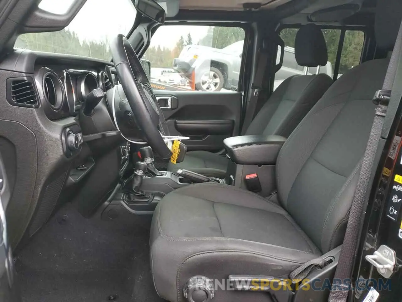 7 Photograph of a damaged car 1C4HJXDG9MW671119 JEEP WRANGLER 2021