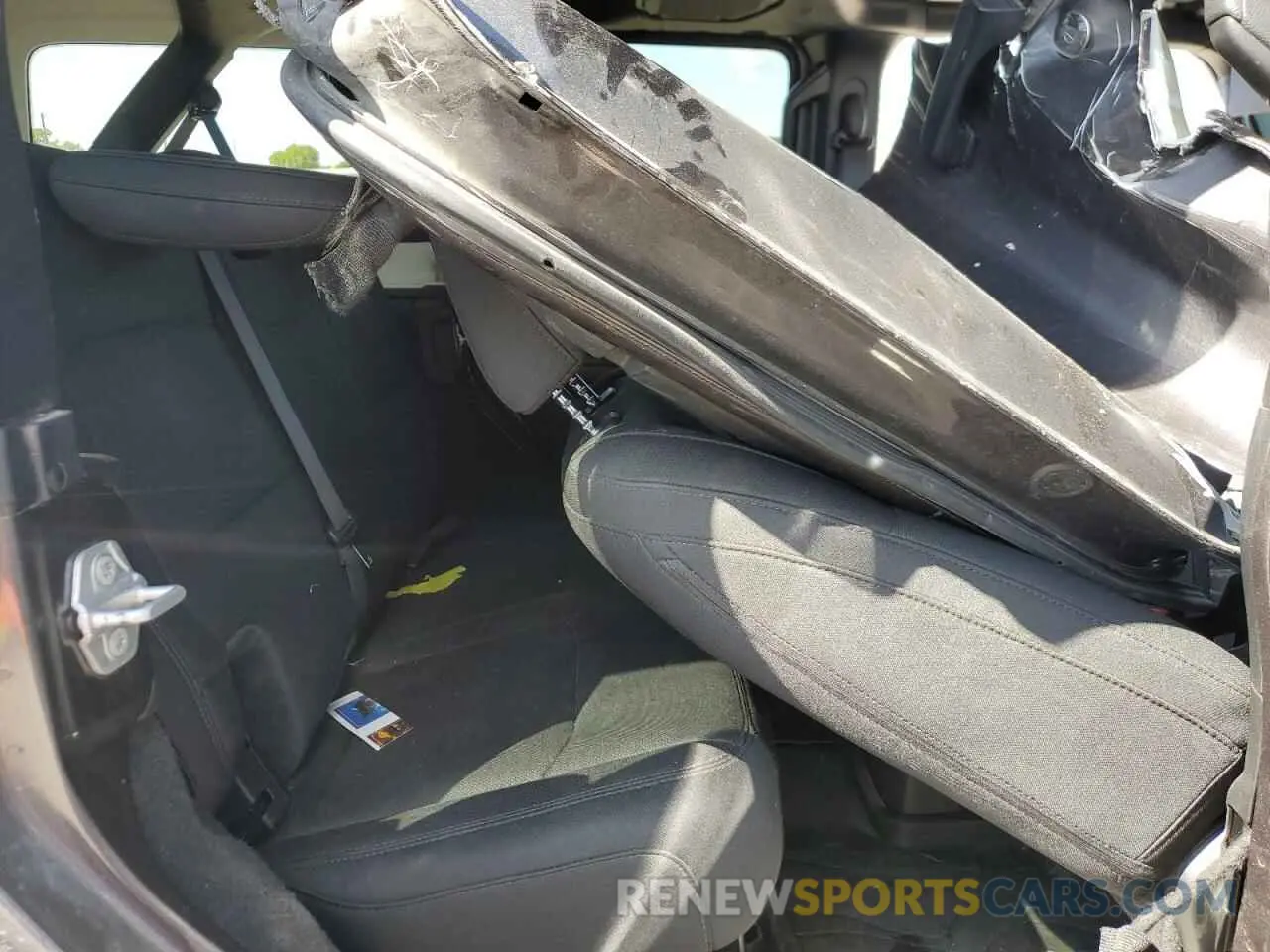 10 Photograph of a damaged car 1C4HJXDG9MW850373 JEEP WRANGLER 2021