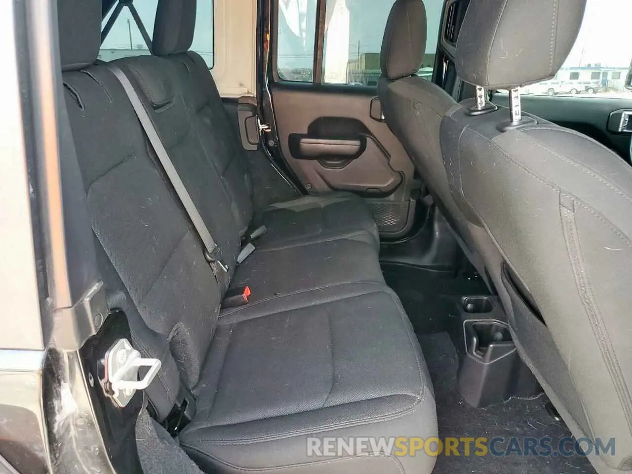 11 Photograph of a damaged car 1C4HJXDN0MW859686 JEEP WRANGLER 2021