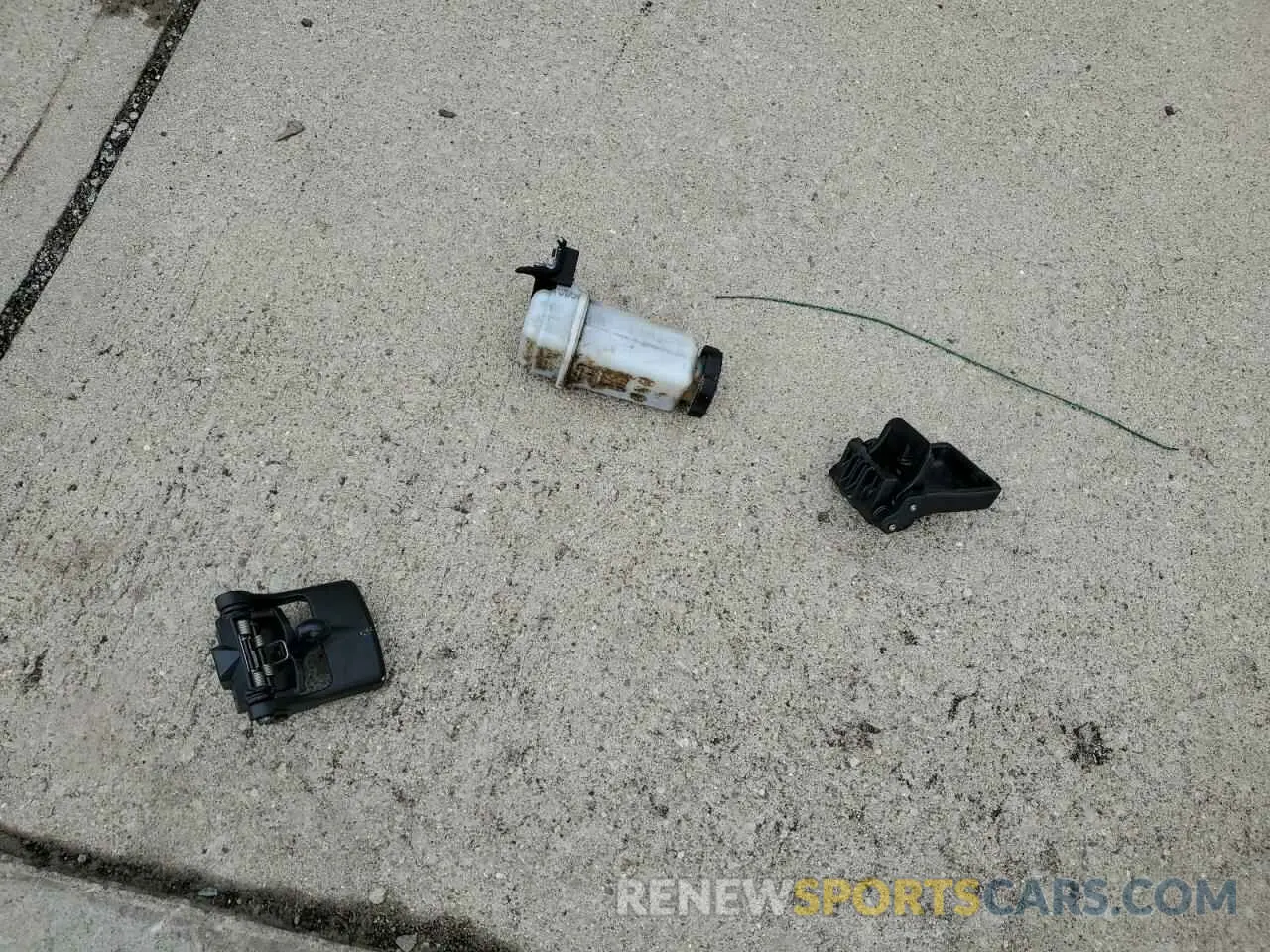 13 Photograph of a damaged car 1C4HJXDN2MW611018 JEEP WRANGLER 2021