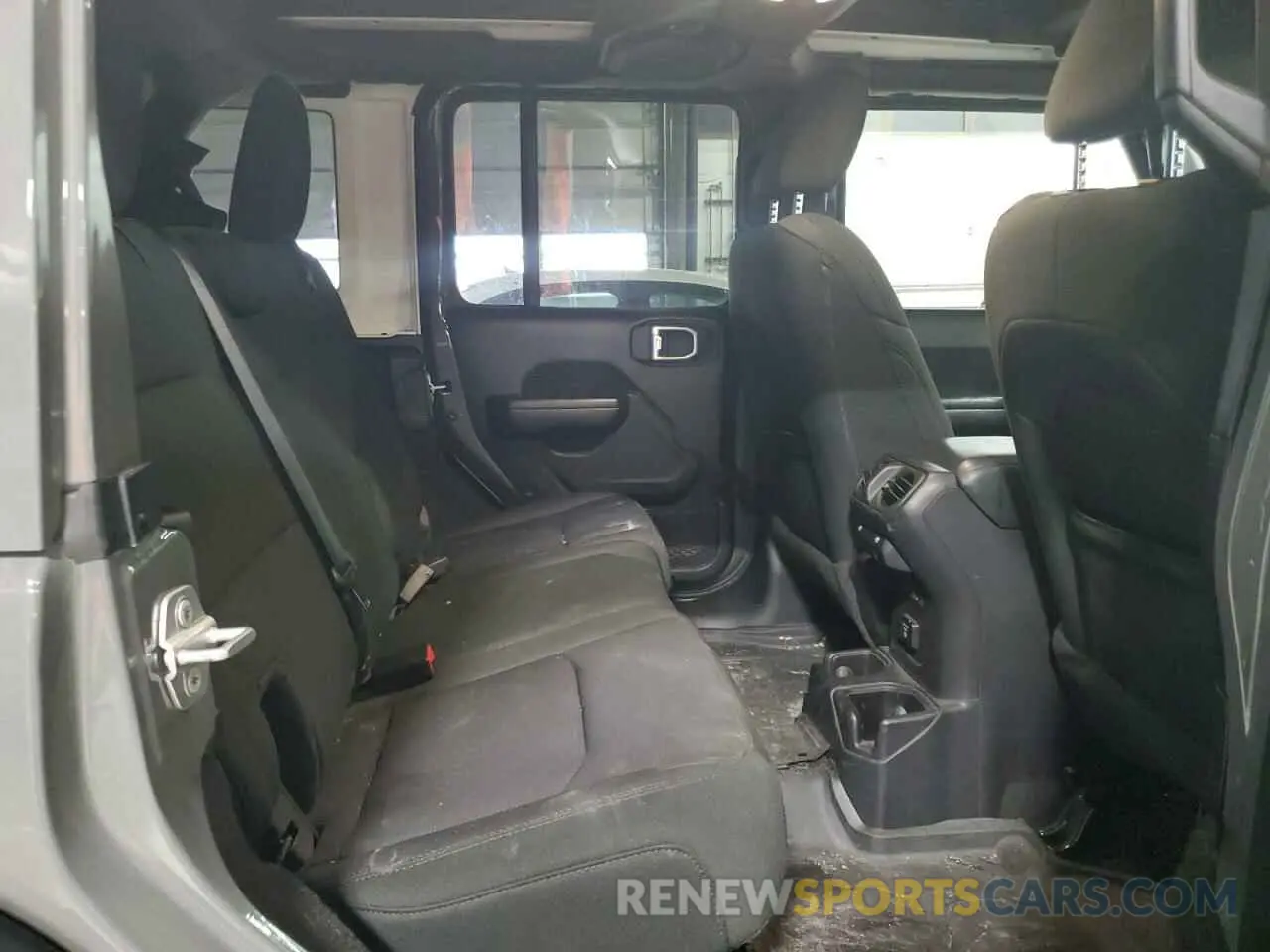 10 Photograph of a damaged car 1C4HJXDN3MW570110 JEEP WRANGLER 2021