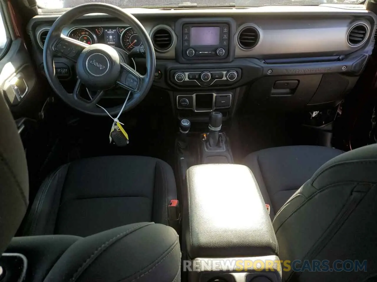 8 Photograph of a damaged car 1C4HJXDN5MW575048 JEEP WRANGLER 2021