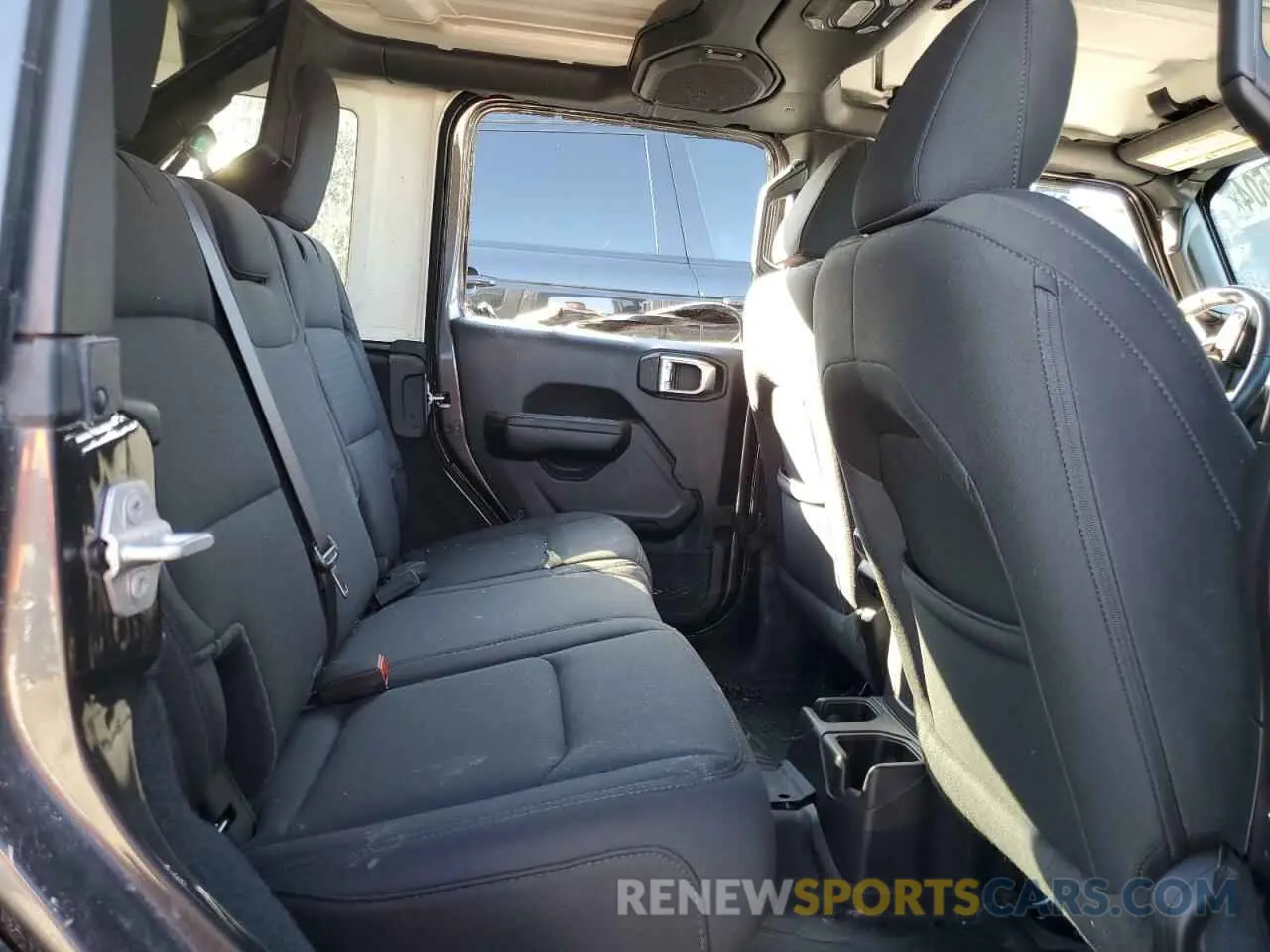 10 Photograph of a damaged car 1C4HJXDN7MW599321 JEEP WRANGLER 2021