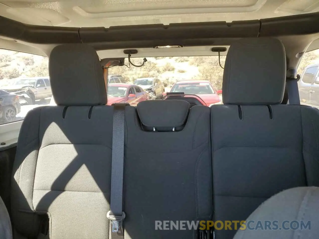 10 Photograph of a damaged car 1C4HJXDN8MW630849 JEEP WRANGLER 2021