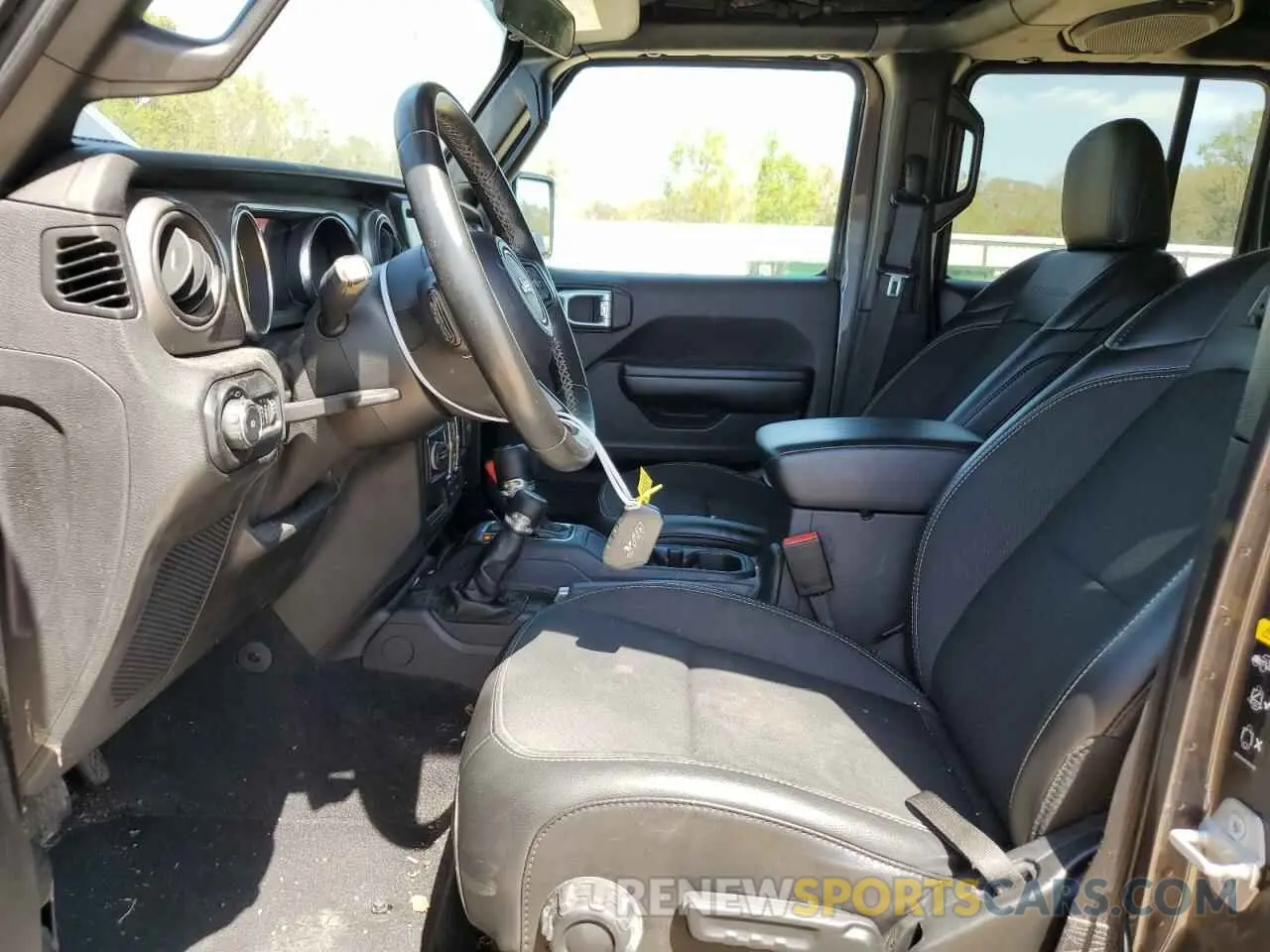 7 Photograph of a damaged car 1C4HJXDN9MW665660 JEEP WRANGLER 2021
