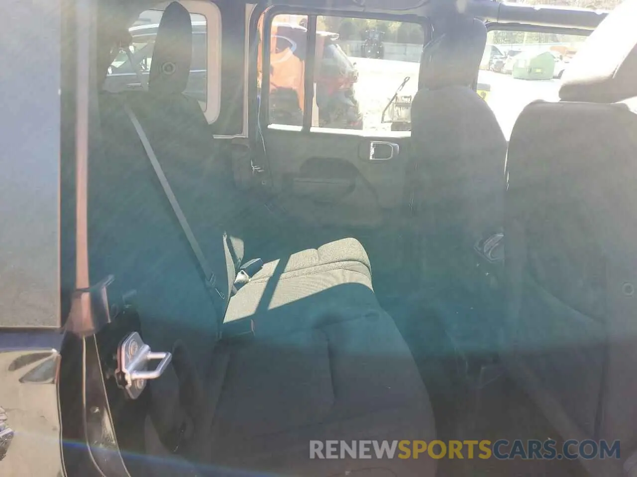 11 Photograph of a damaged car 1C4HJXDN9MW870458 JEEP WRANGLER 2021