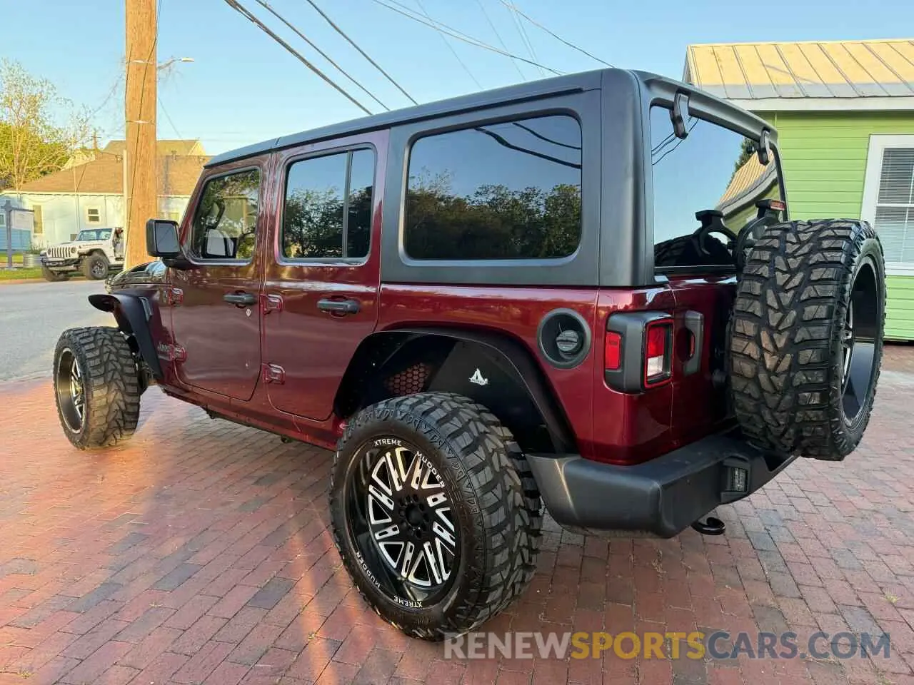 3 Photograph of a damaged car 1C4HJXDNXMW680247 JEEP WRANGLER 2021