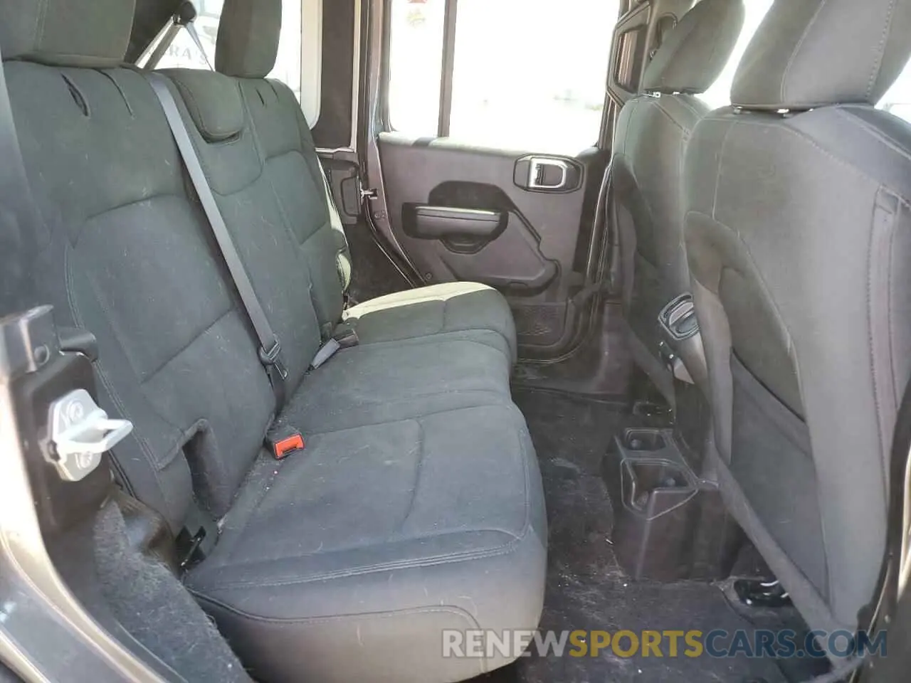 10 Photograph of a damaged car 1C4HJXDNXMW795690 JEEP WRANGLER 2021