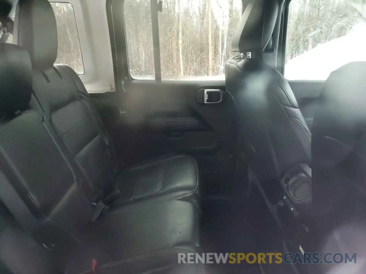 11 Photograph of a damaged car 1C4HJXEG2MW823594 JEEP WRANGLER 2021