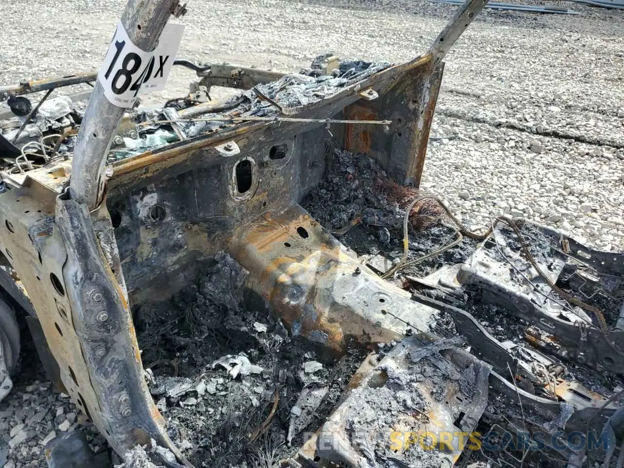 8 Photograph of a damaged car 1C4HJXEG8MW500537 JEEP WRANGLER 2021