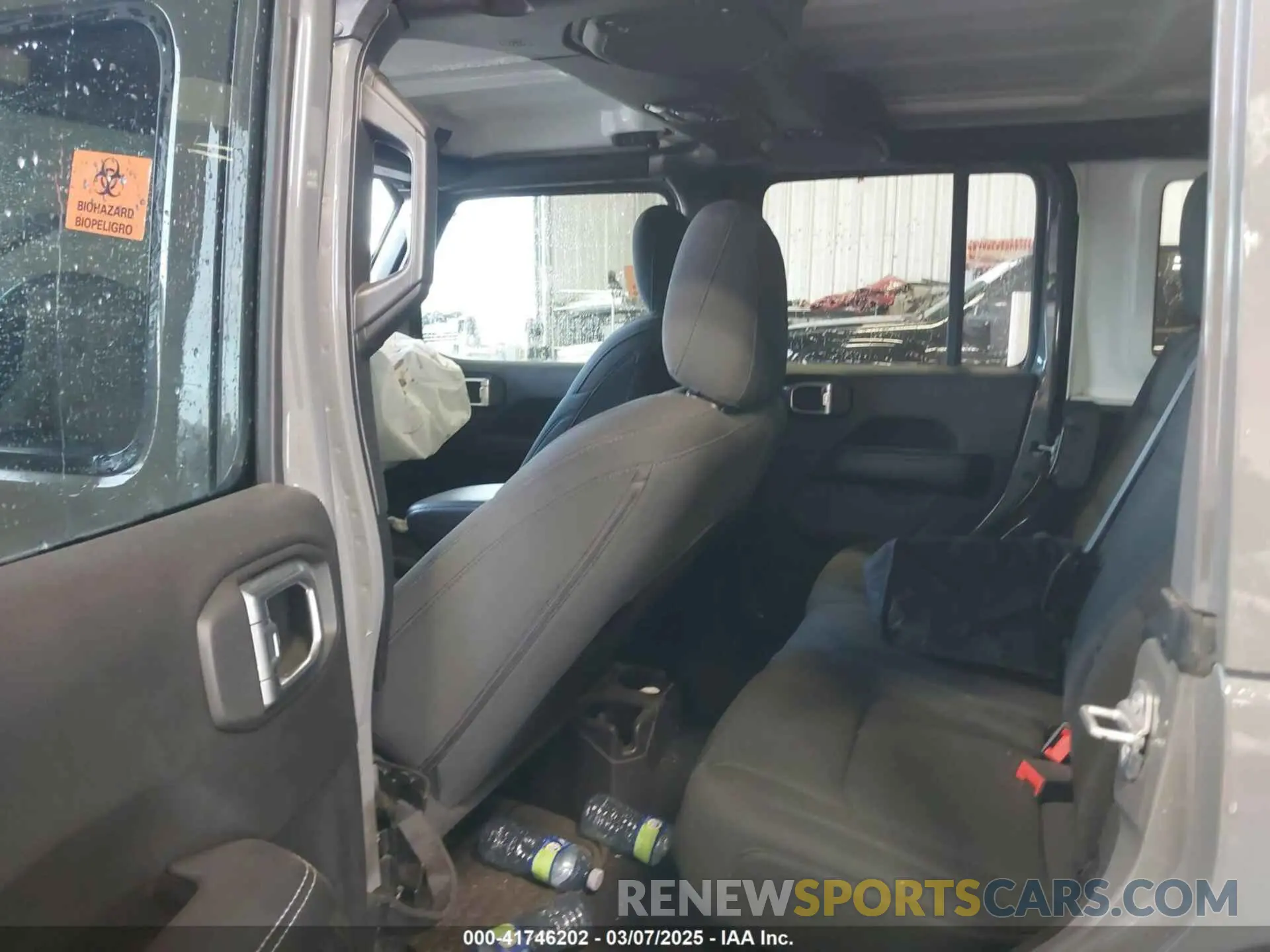 8 Photograph of a damaged car 1C4HJXEN8MW503811 JEEP WRANGLER 2021